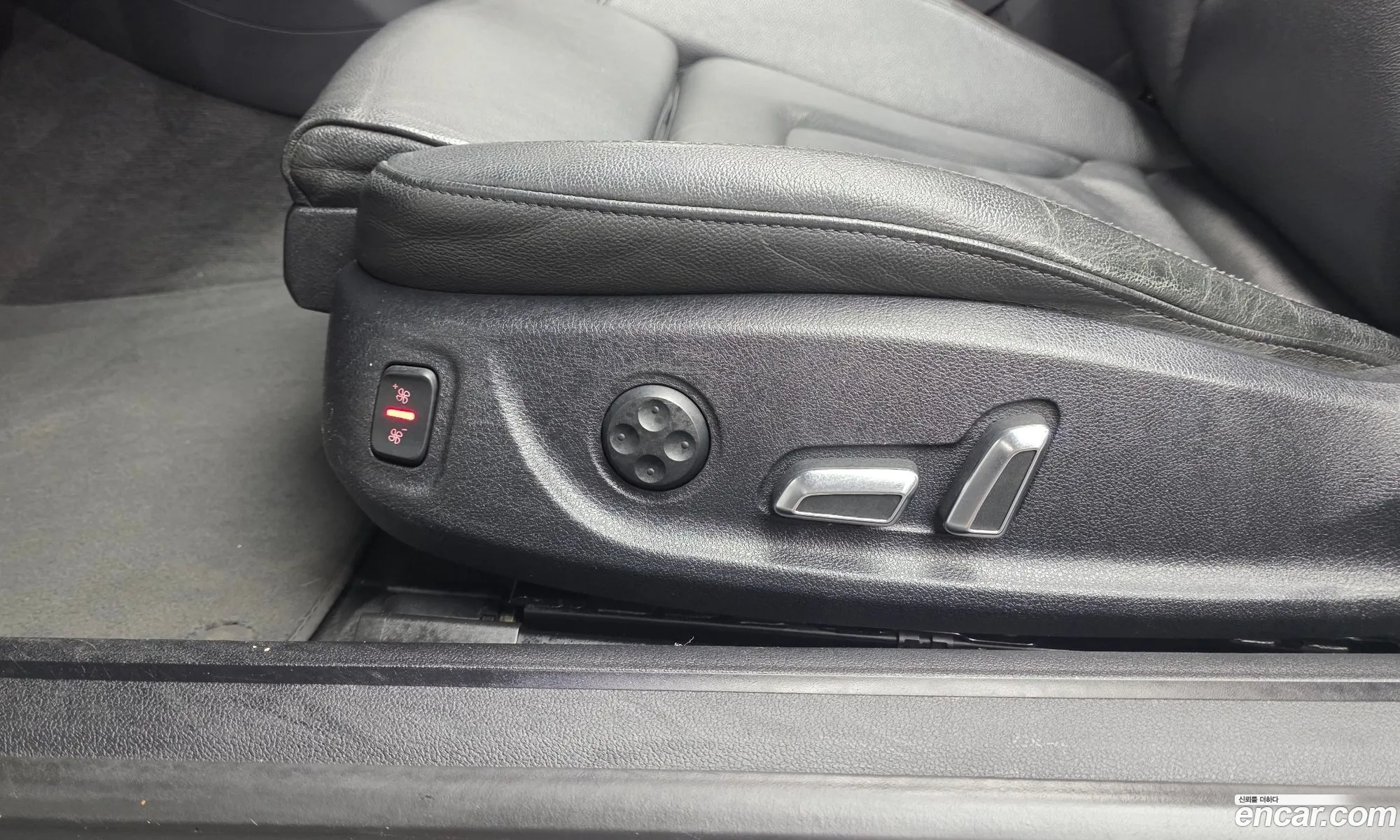Audi A5 2012 WAUZZZ8FXDN000460 — 3