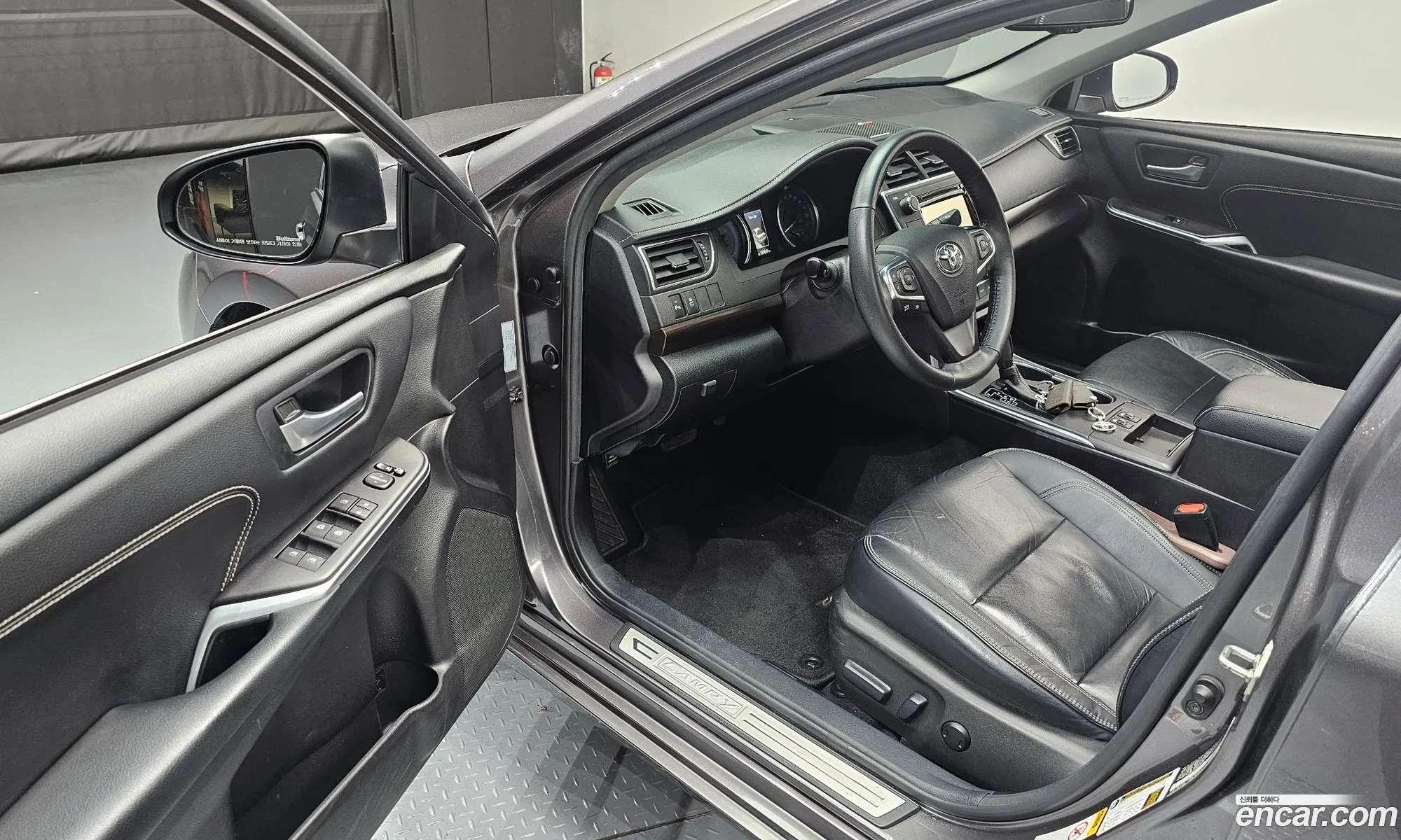 Toyota Camry 2017 4T1BF1FK2HU797793 — 6