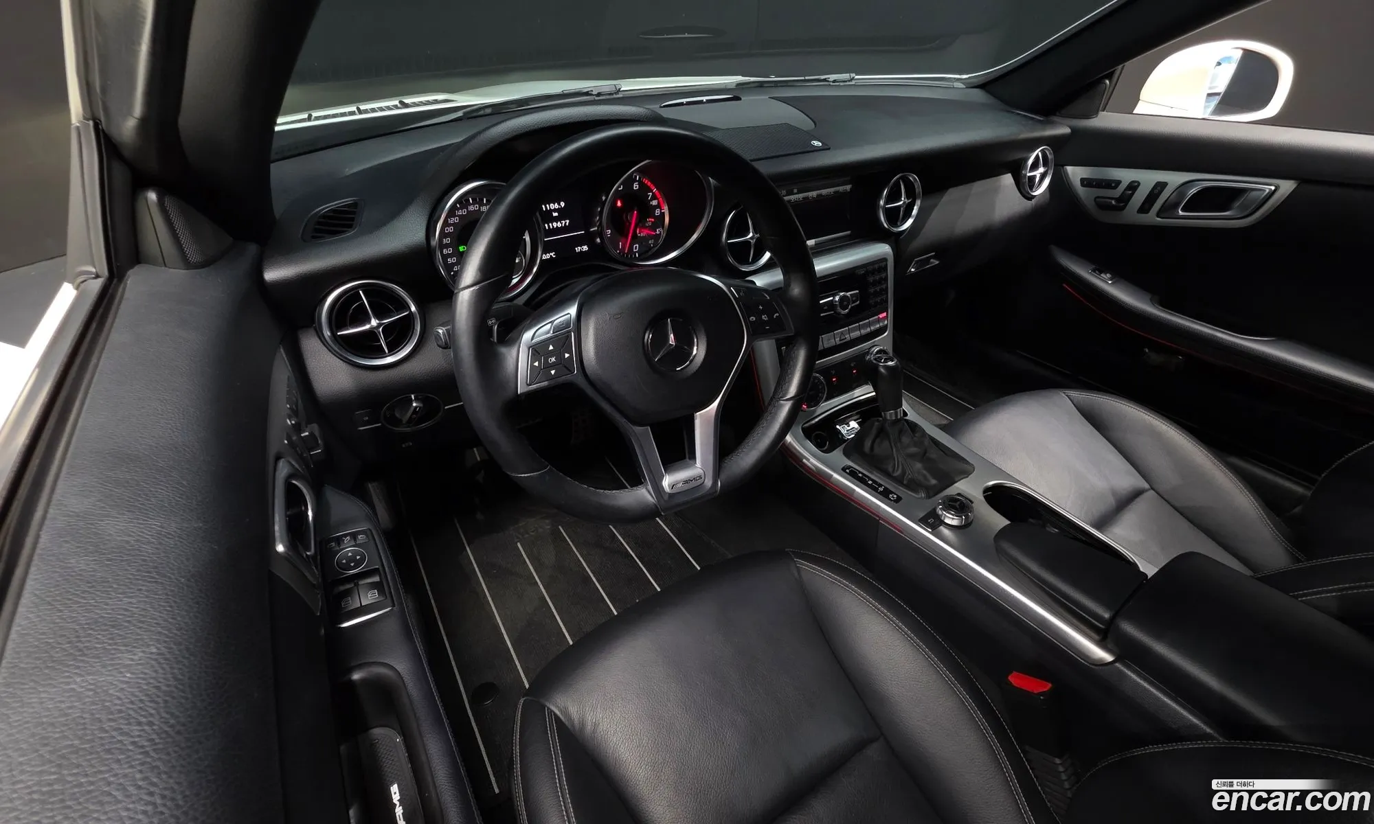 Mercedes-Benz SLK-Class 2013 WDDPK4JA6DF066536 — 11