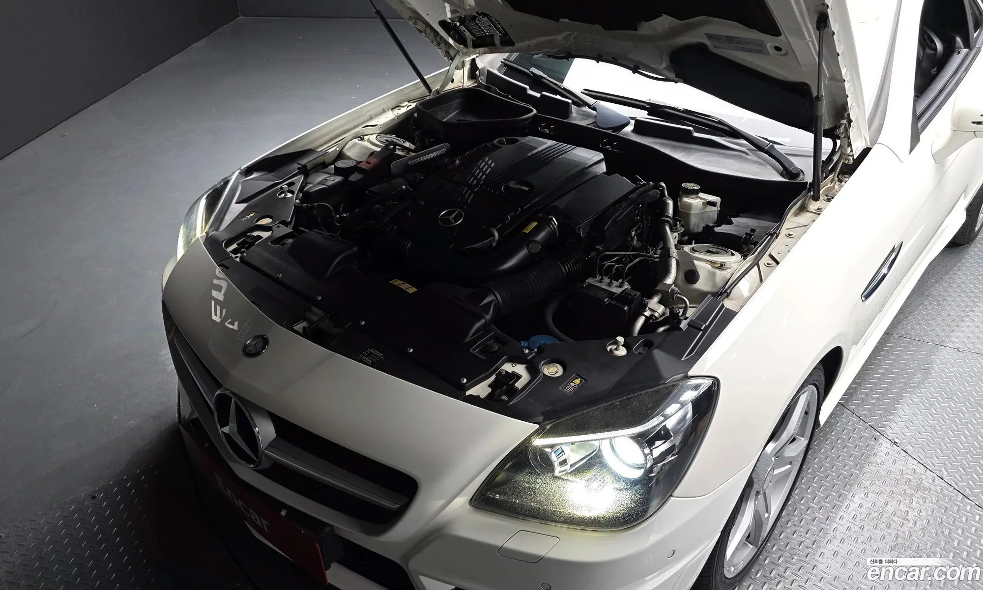 Mercedes-Benz SLK-Class 2013 WDDPK4JA6DF066536 — 12