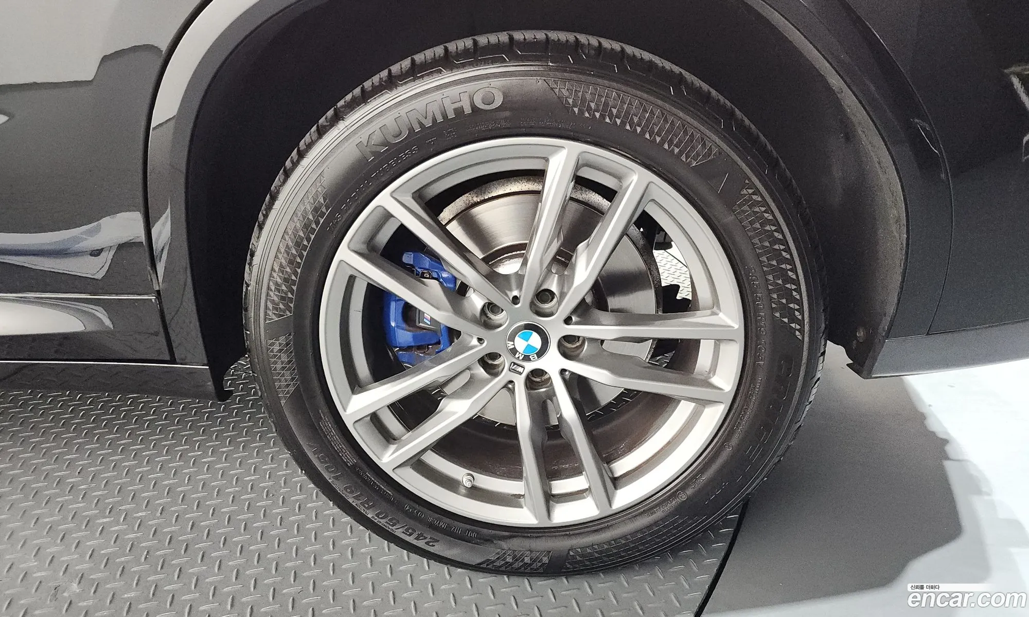 BMW X4 2020 — 32