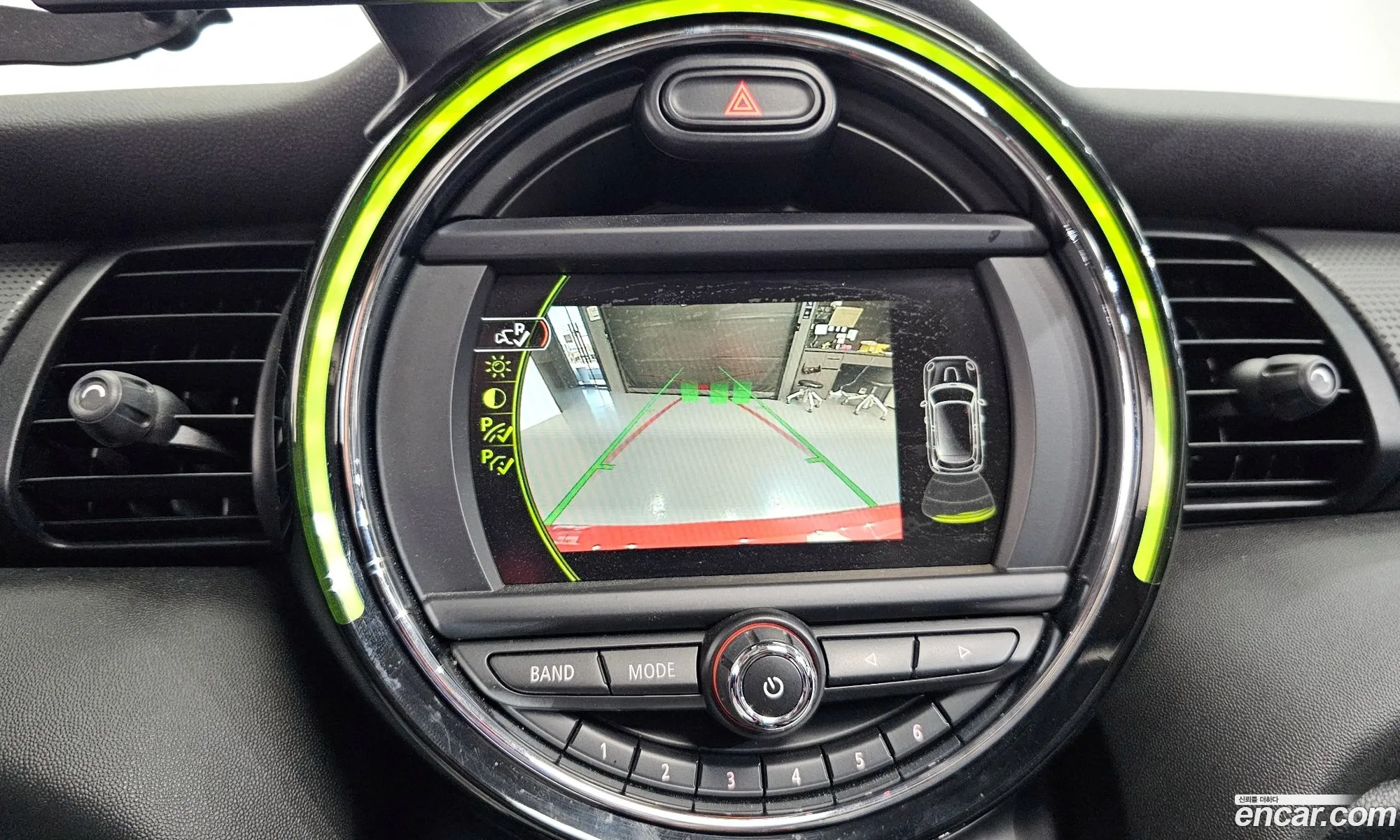 Mini Cooper D 2018 — 16