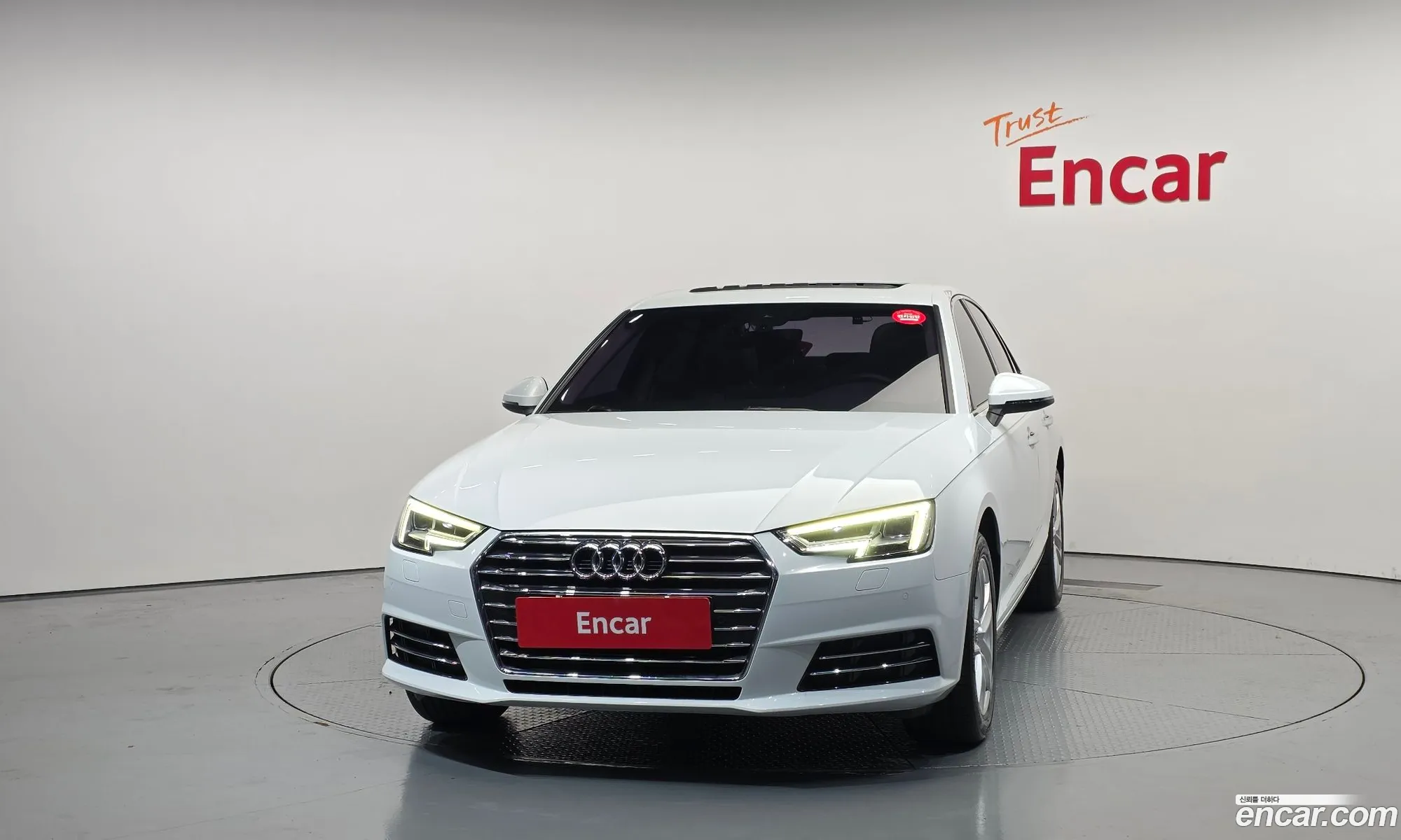 Audi A4 2016 WAUZZZF48GA072383 — 3