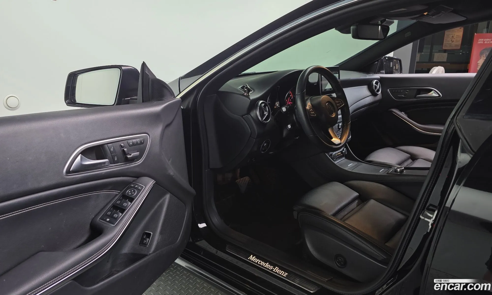 Mercedes-Benz CLA-Class C117 2016 — 12