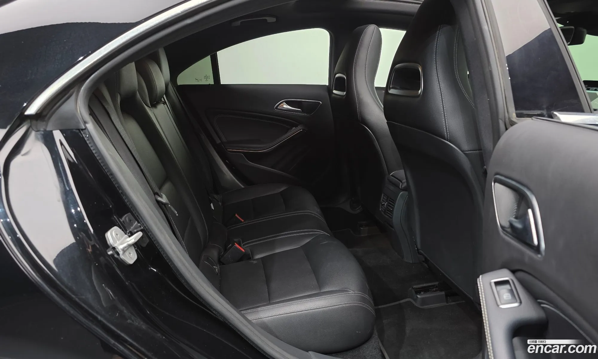 Mercedes-Benz CLA-Class C117 2016 — 13