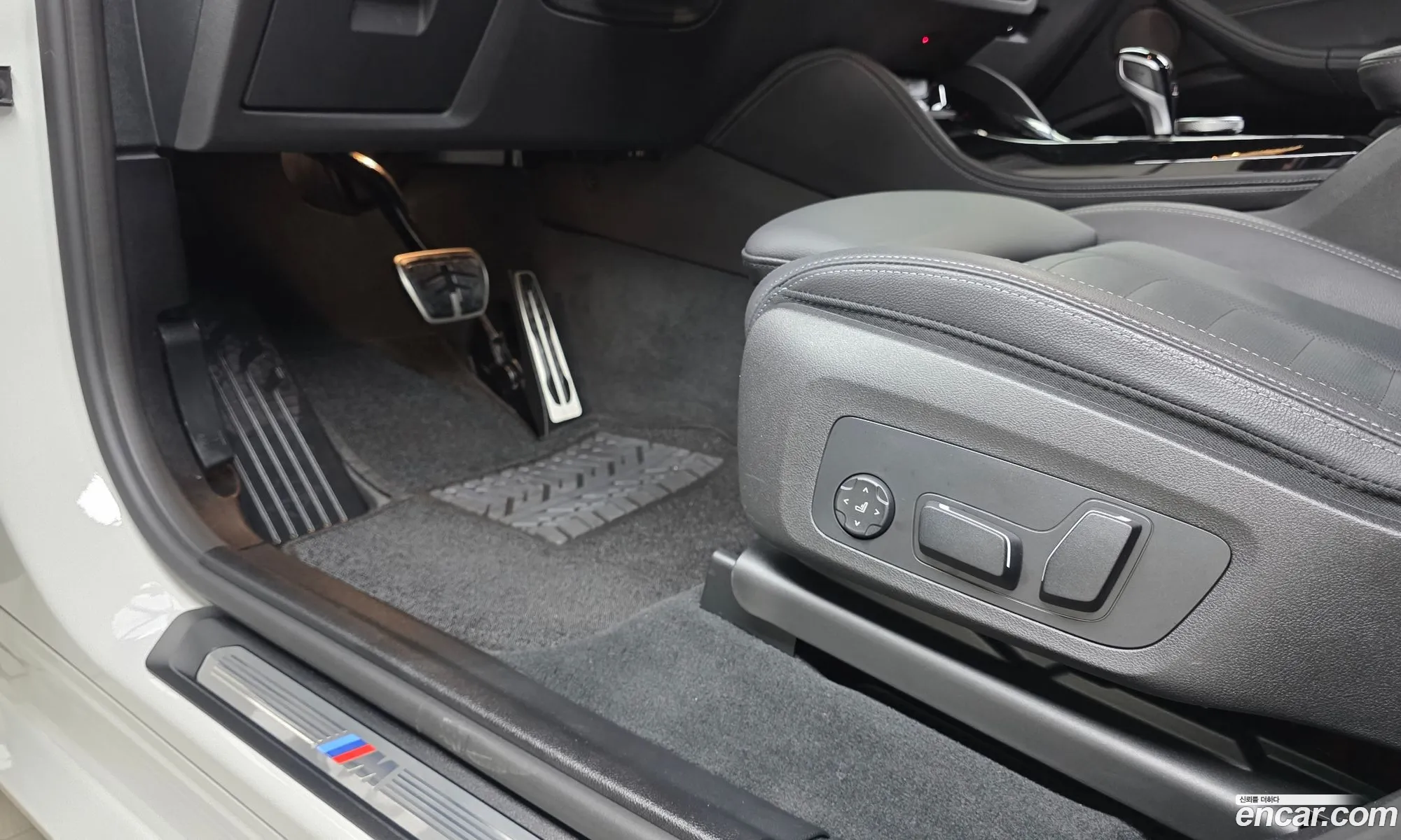 BMW X4 2025 WBA21DT05S9039445 — 22