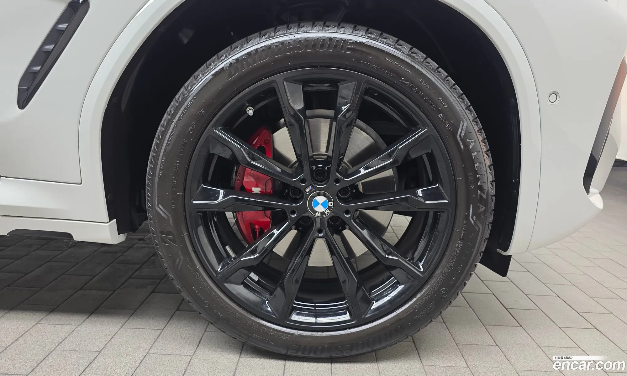 BMW X4 2025 WBA21DT05S9039445 — 24