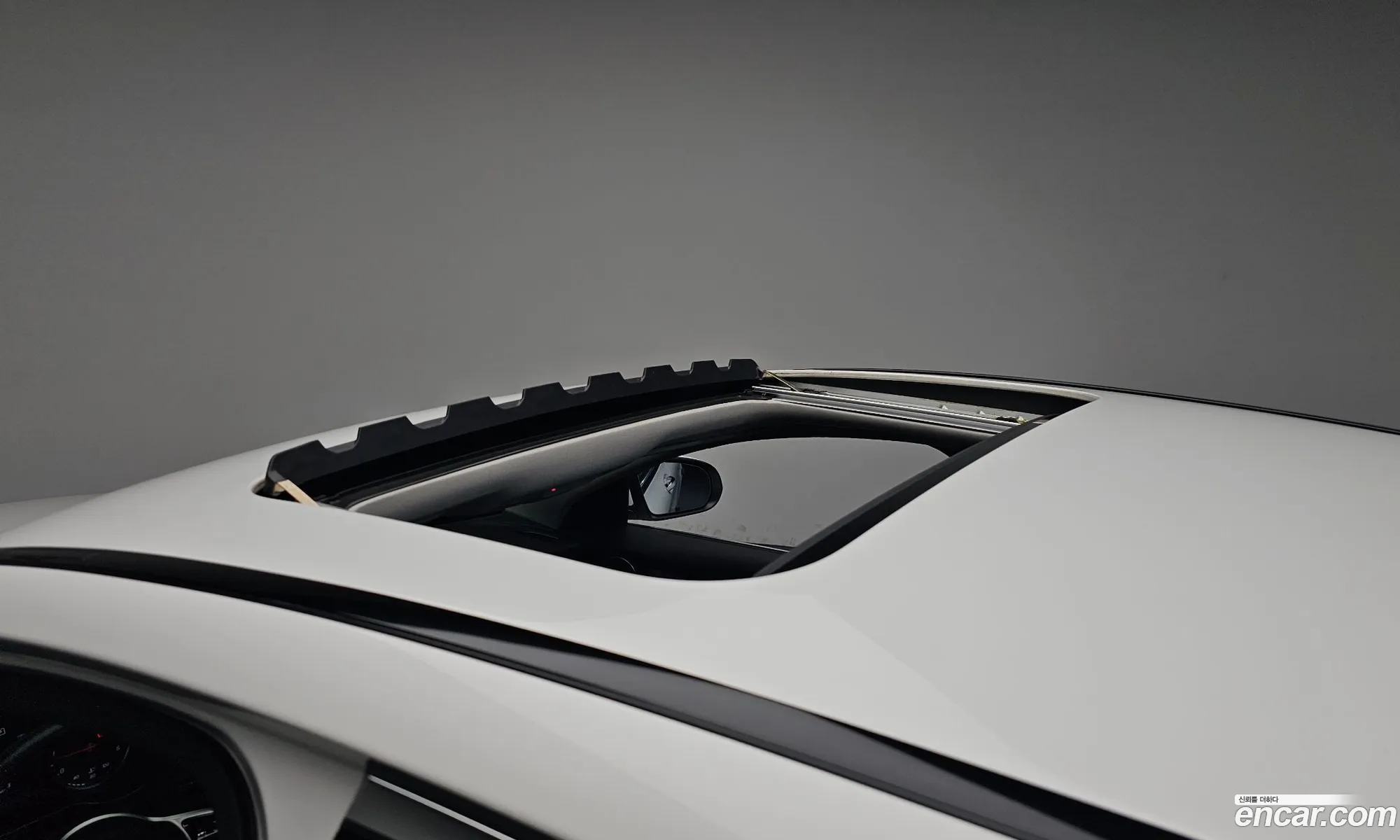 Mercedes-Benz C-Class W205 2019 — 18