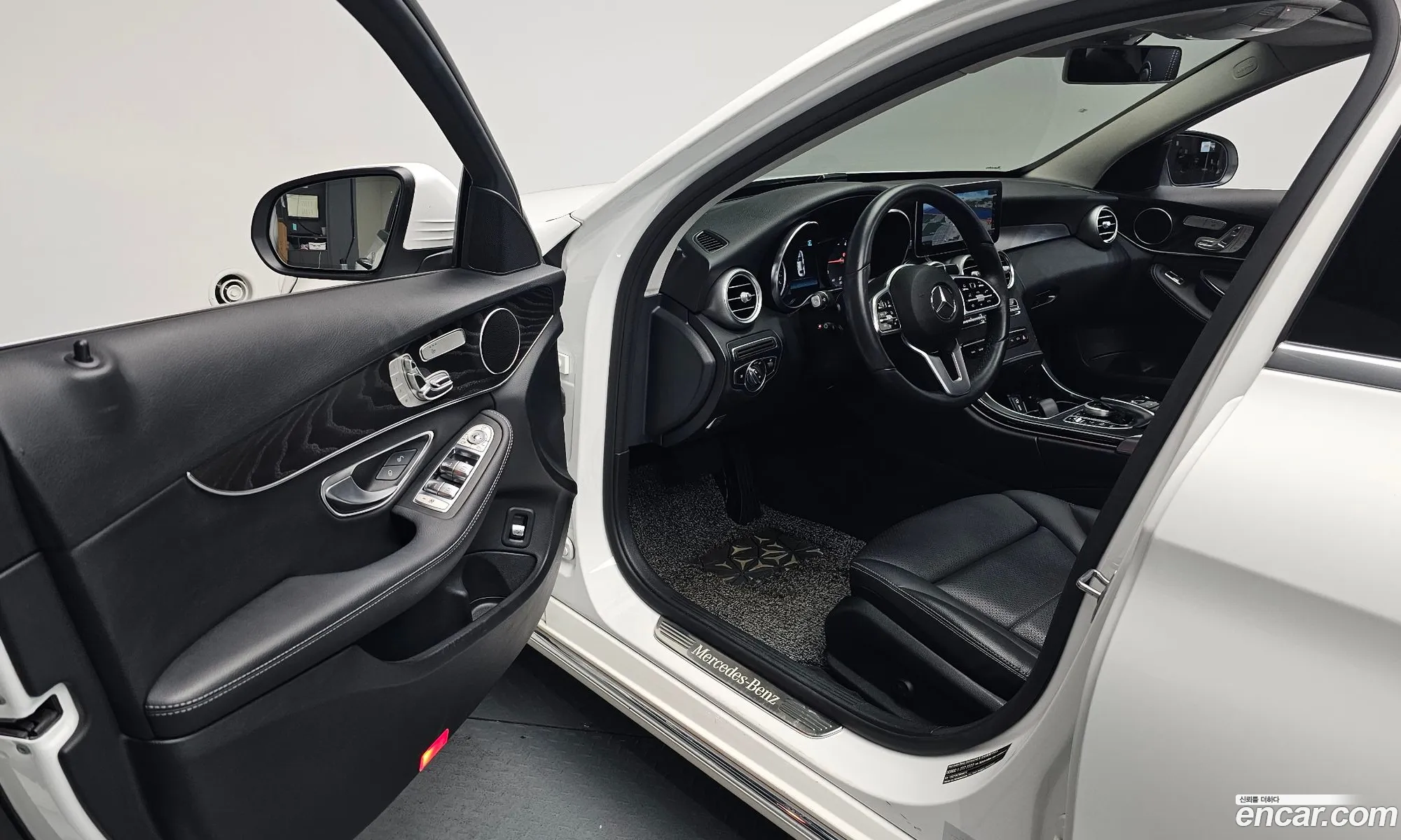 Mercedes-Benz C-Class W205 2019 — 10