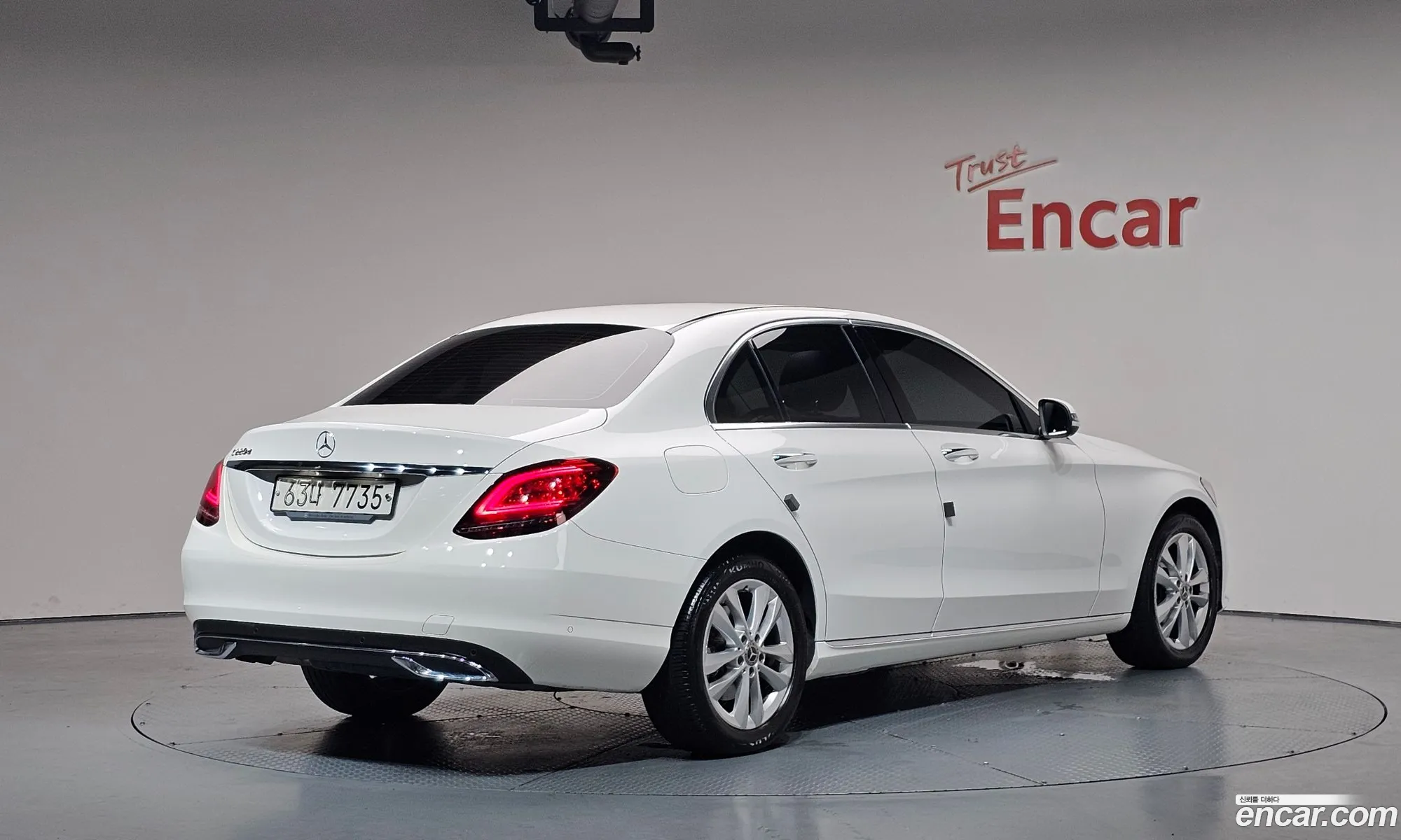 Mercedes-Benz C-Class W205 2019 — 17