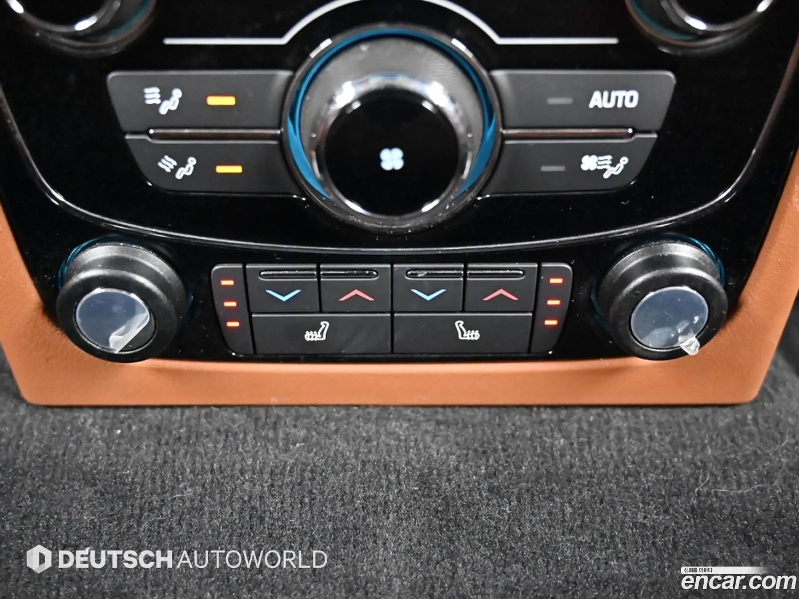 Jaguar XF 2018 — 12