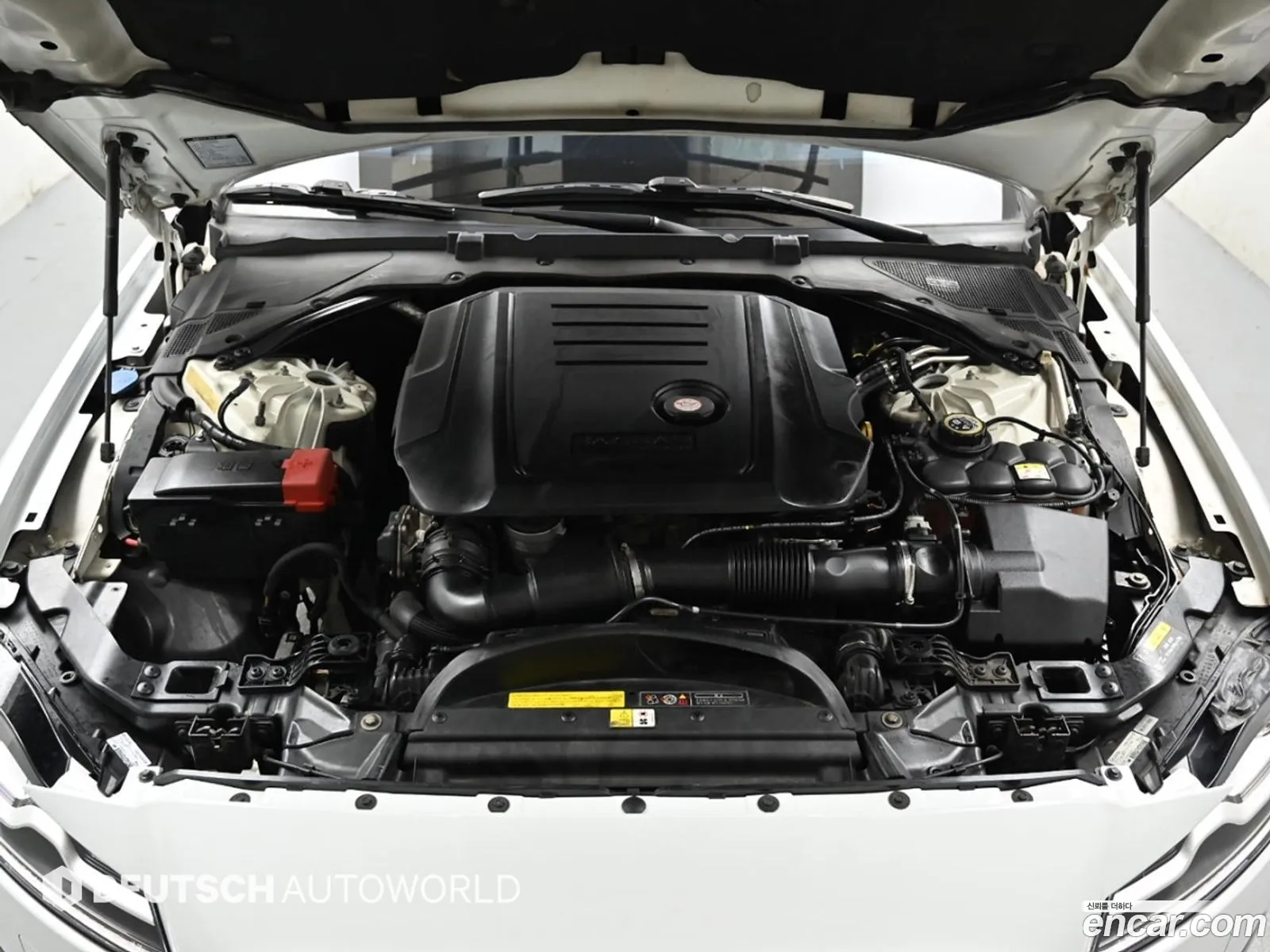 Jaguar XF 2018 — 6