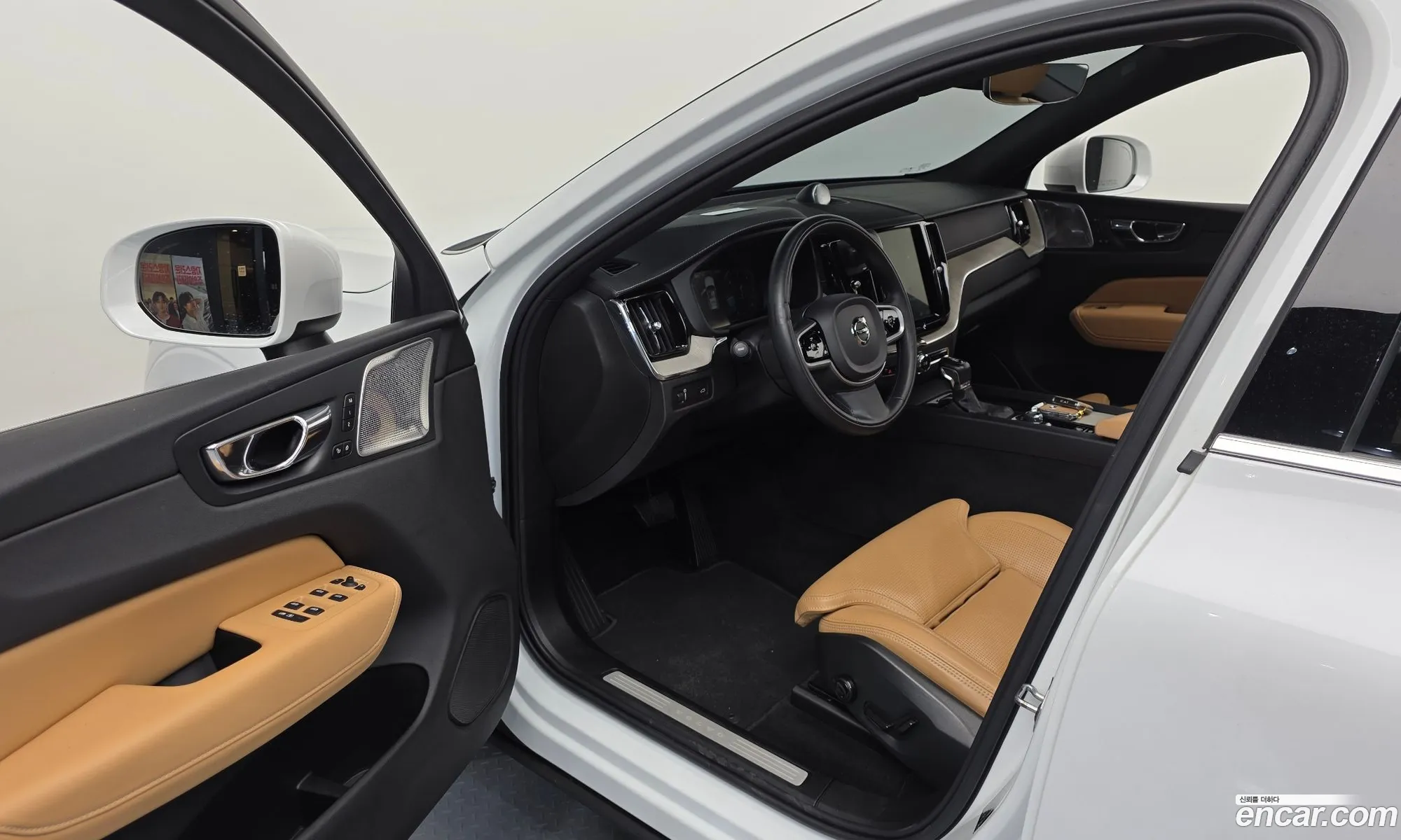 Volvo XC60 2018 — 12