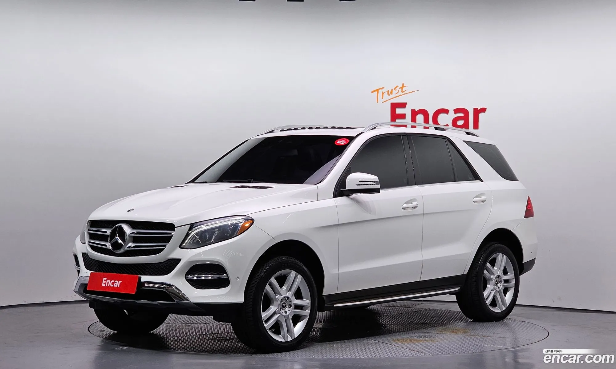 Mercedes-Benz GLE-Class W166 2018 — 32