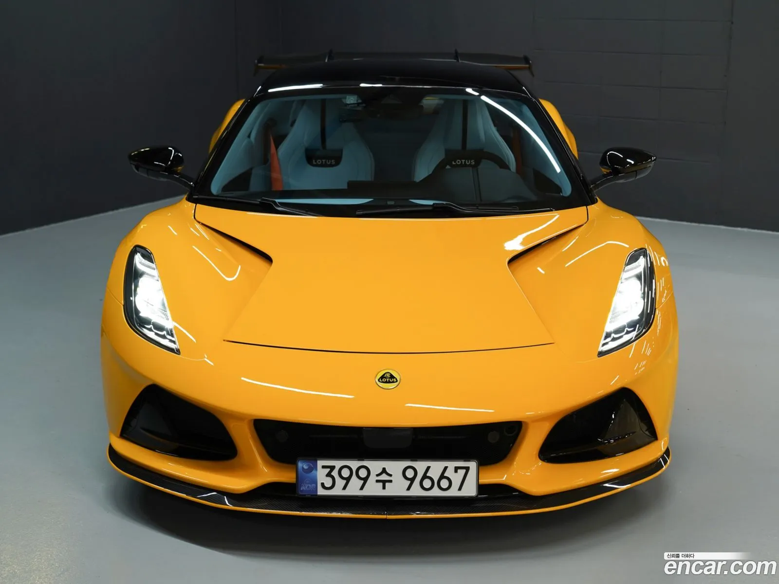 Lotus Emira 2024 — 15