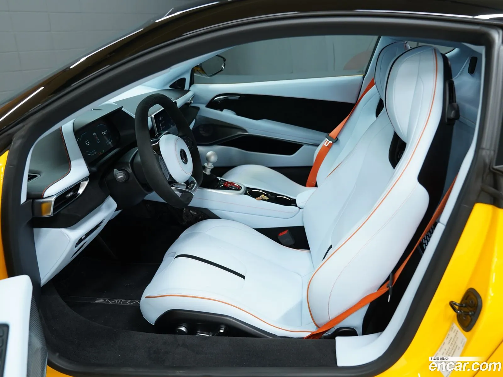 Lotus Emira 2024 — 14