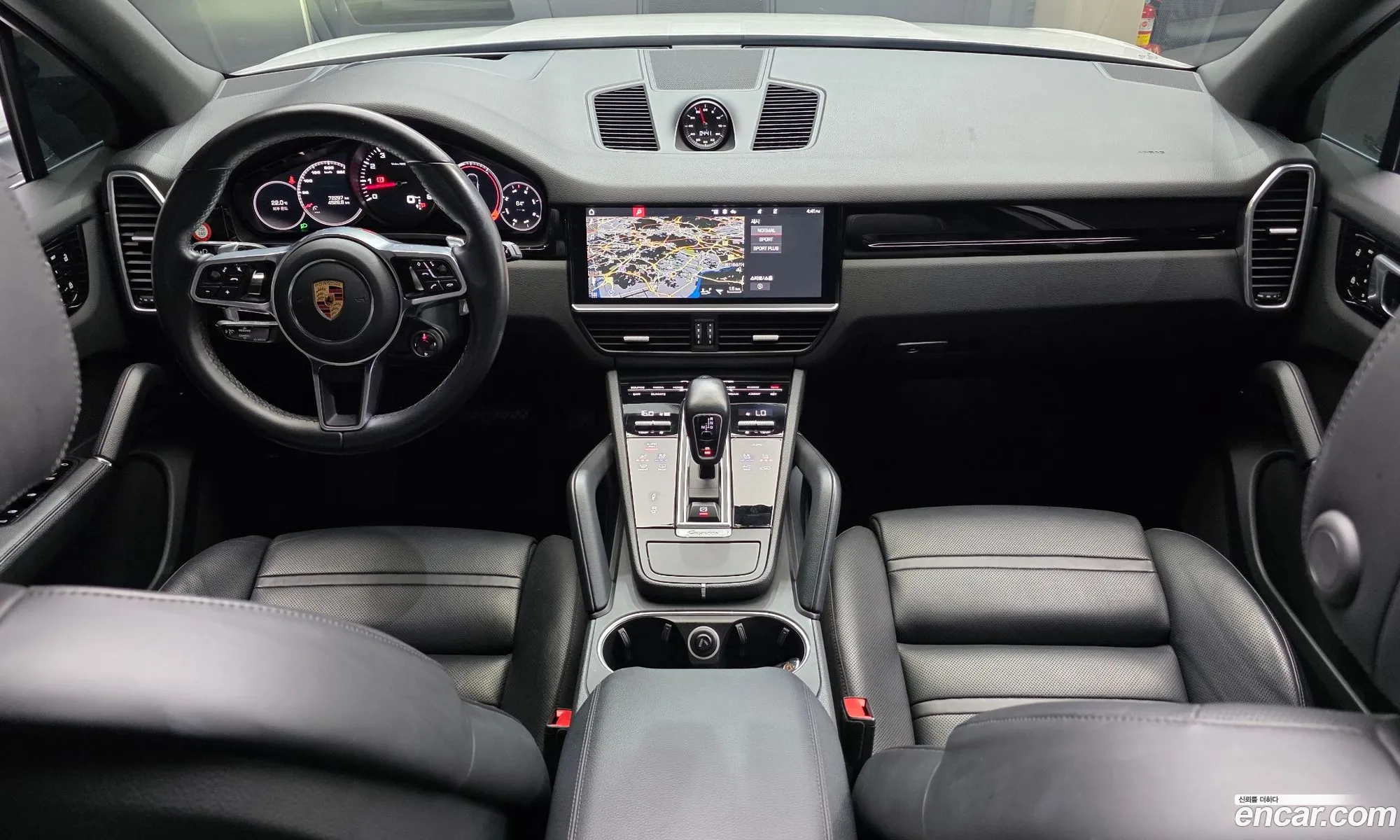 Porsche Cayenne 2020 — 17