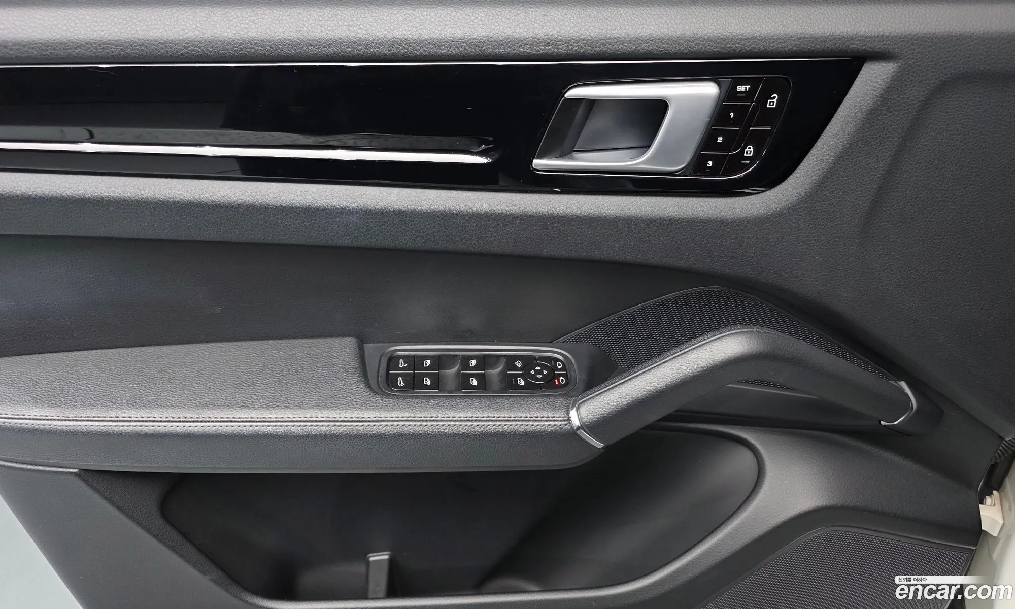 Porsche Cayenne 2020 — 8