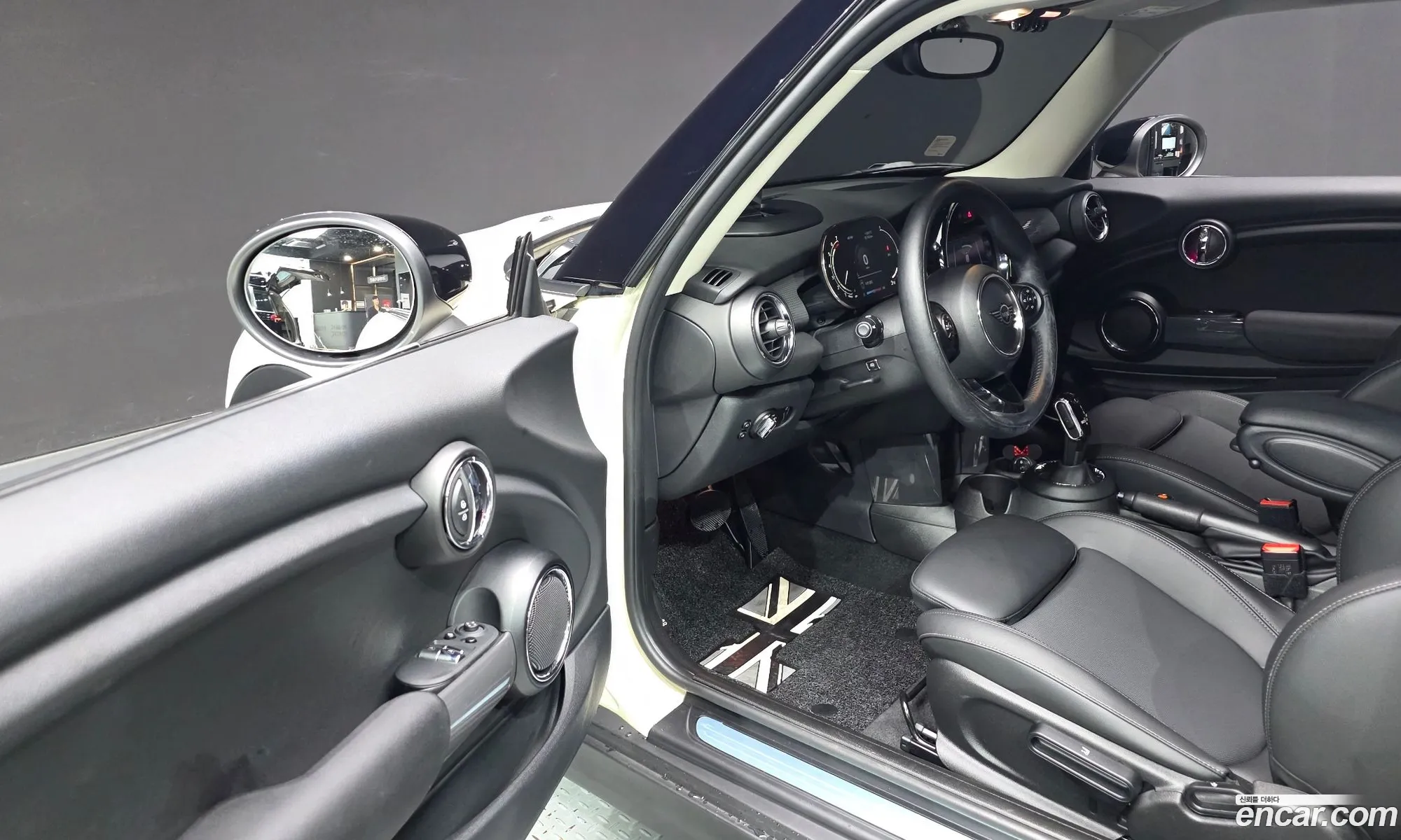 Mini Cooper 2020 WMWXR7103M2N39652 — 16