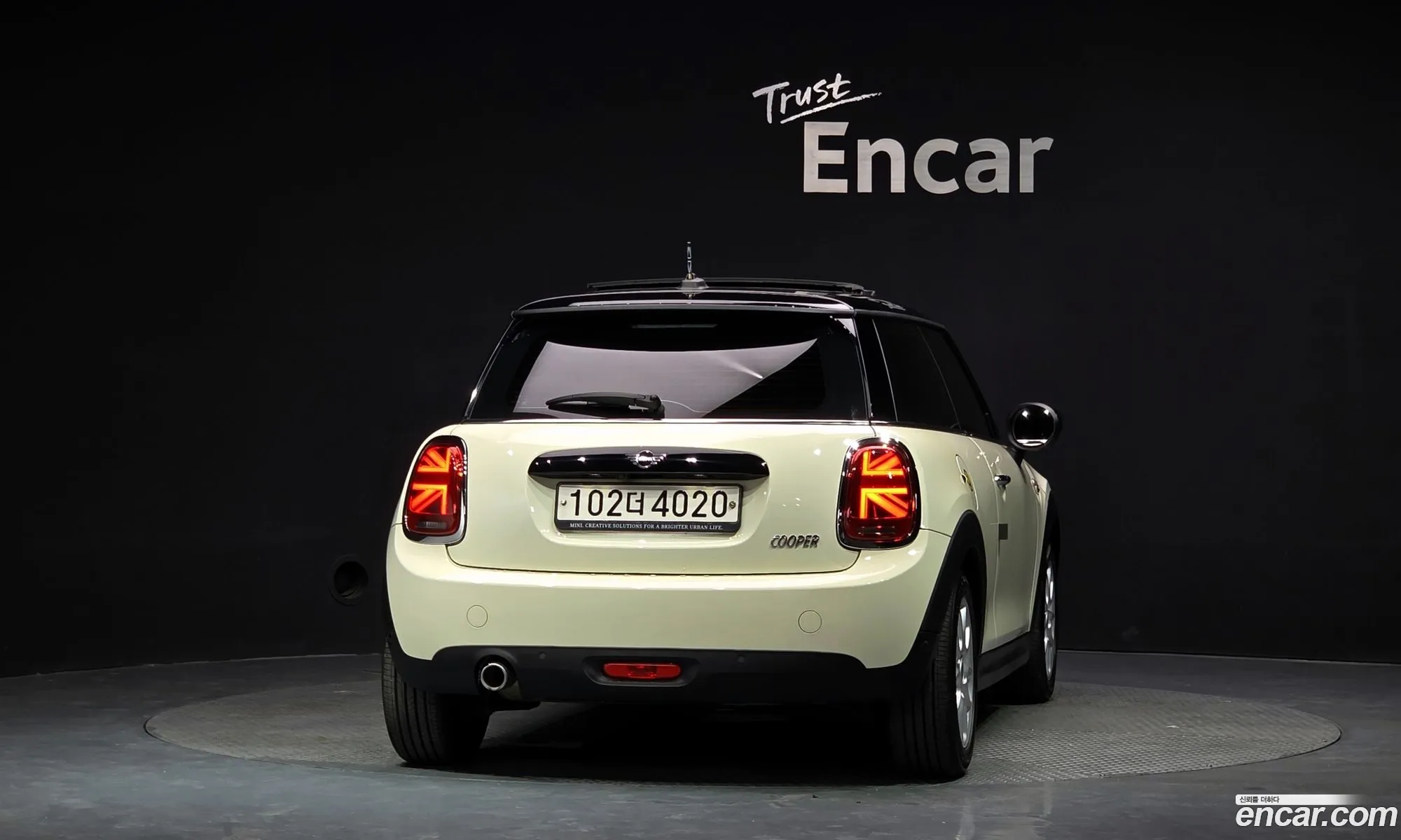 Mini Cooper 2020 WMWXR7103M2N39652 — 13