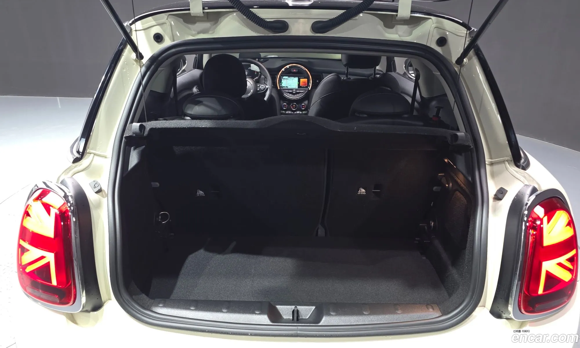 Mini Cooper 2020 WMWXR7103M2N39652 — 5