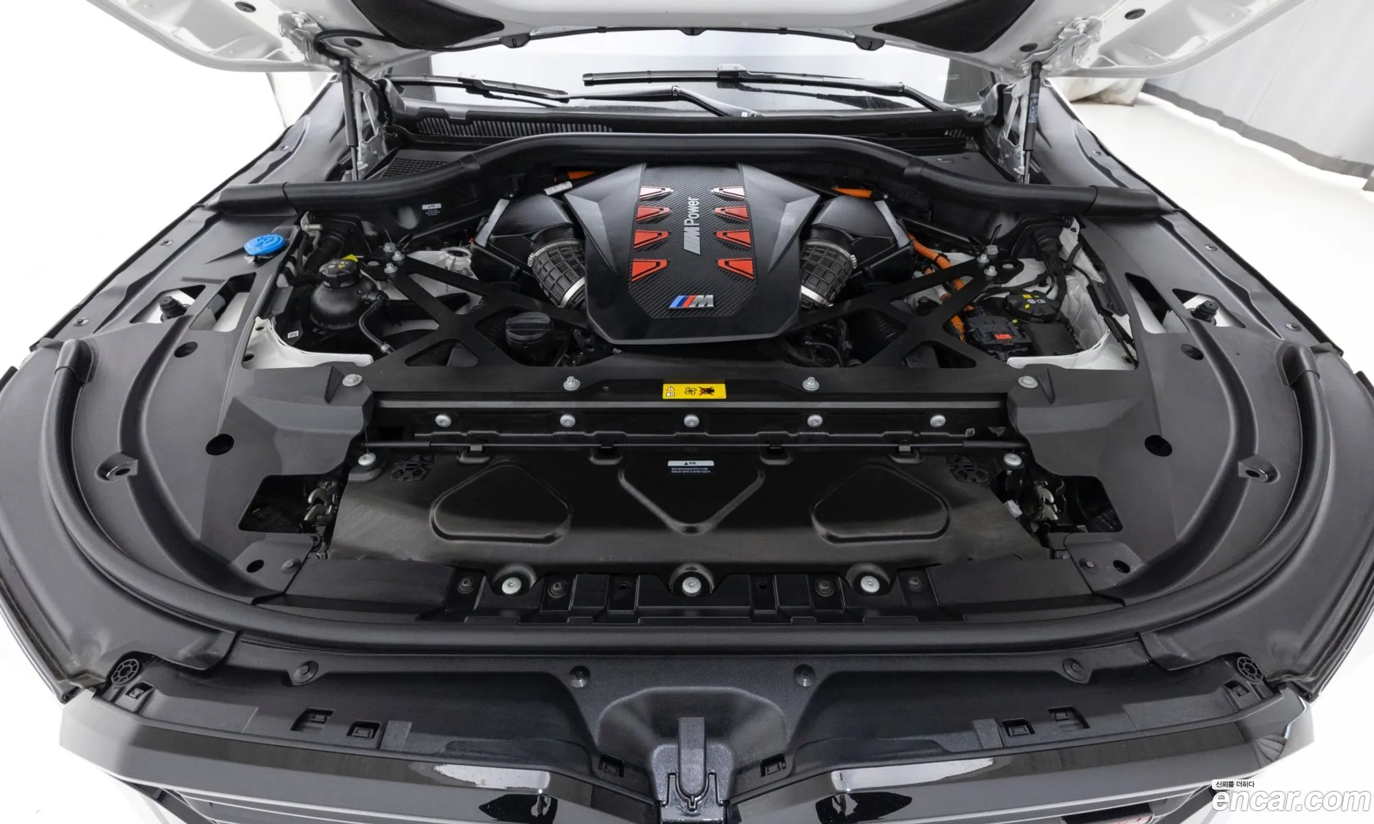 BMW XM 2025 — 10