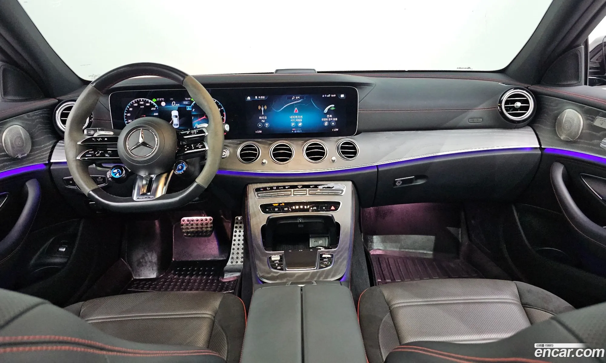 Mercedes-Benz E-Class W213 2023 — 24