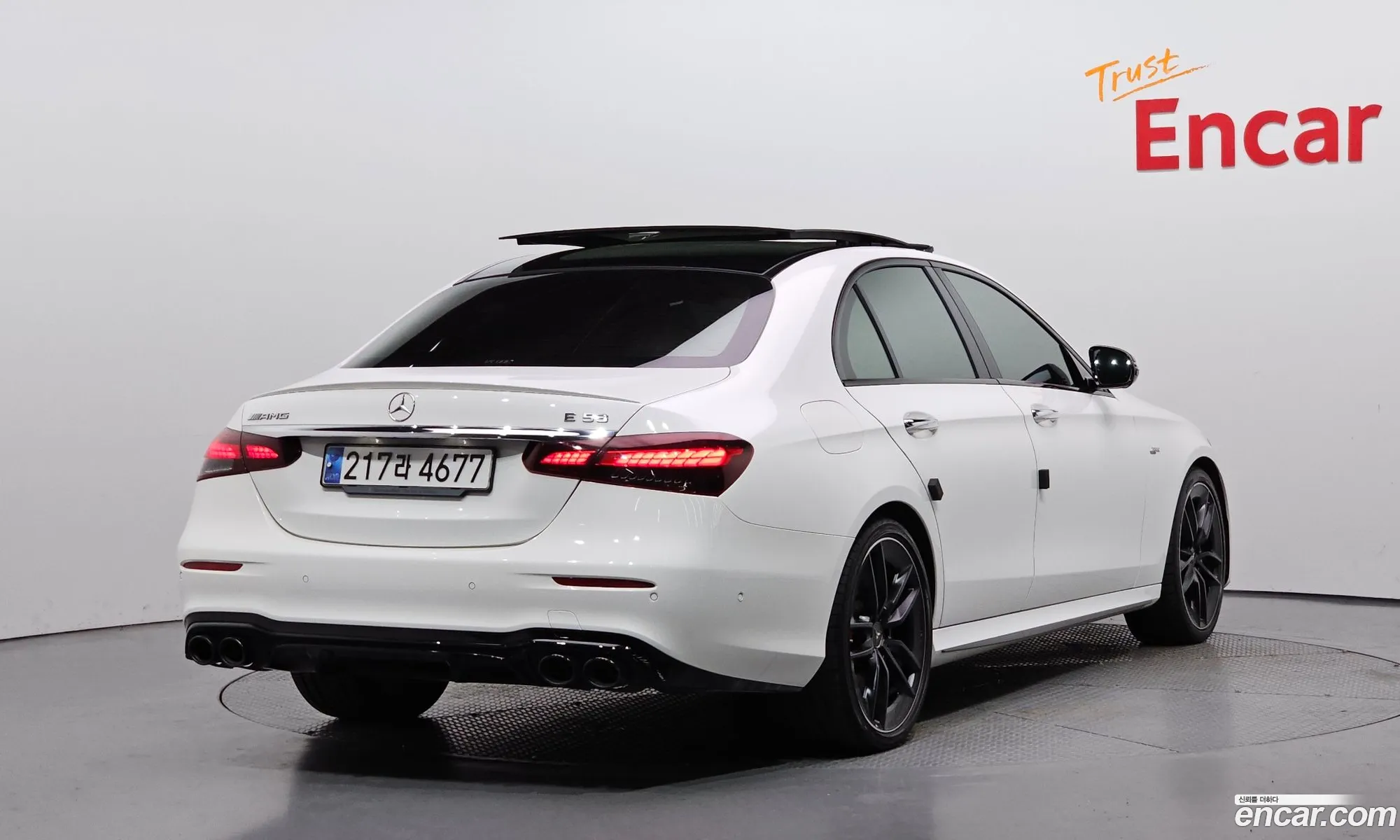 Mercedes-Benz E-Class W213 2023 — 14