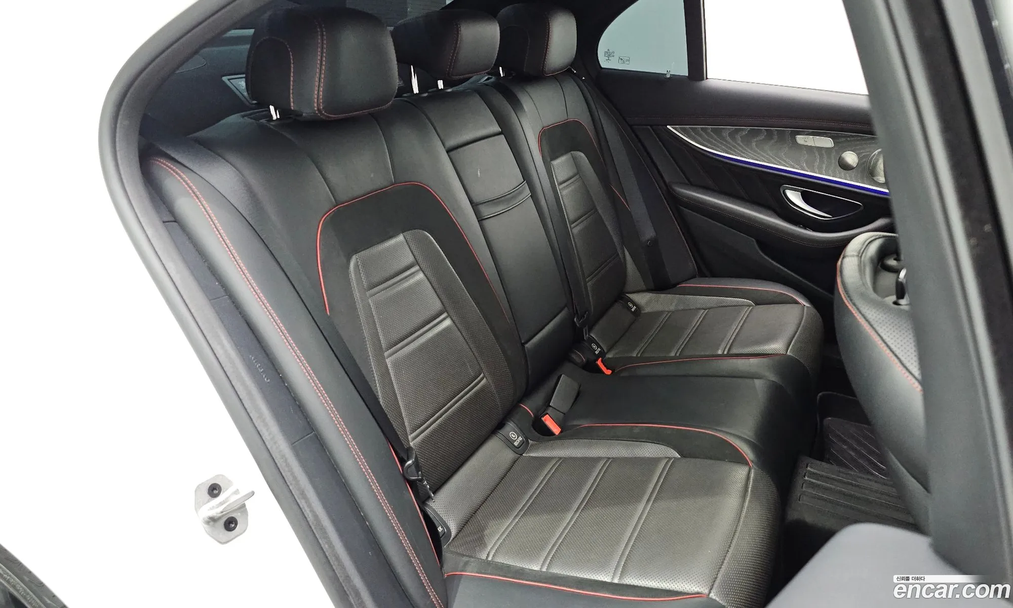 Mercedes-Benz E-Class W213 2023 — 18