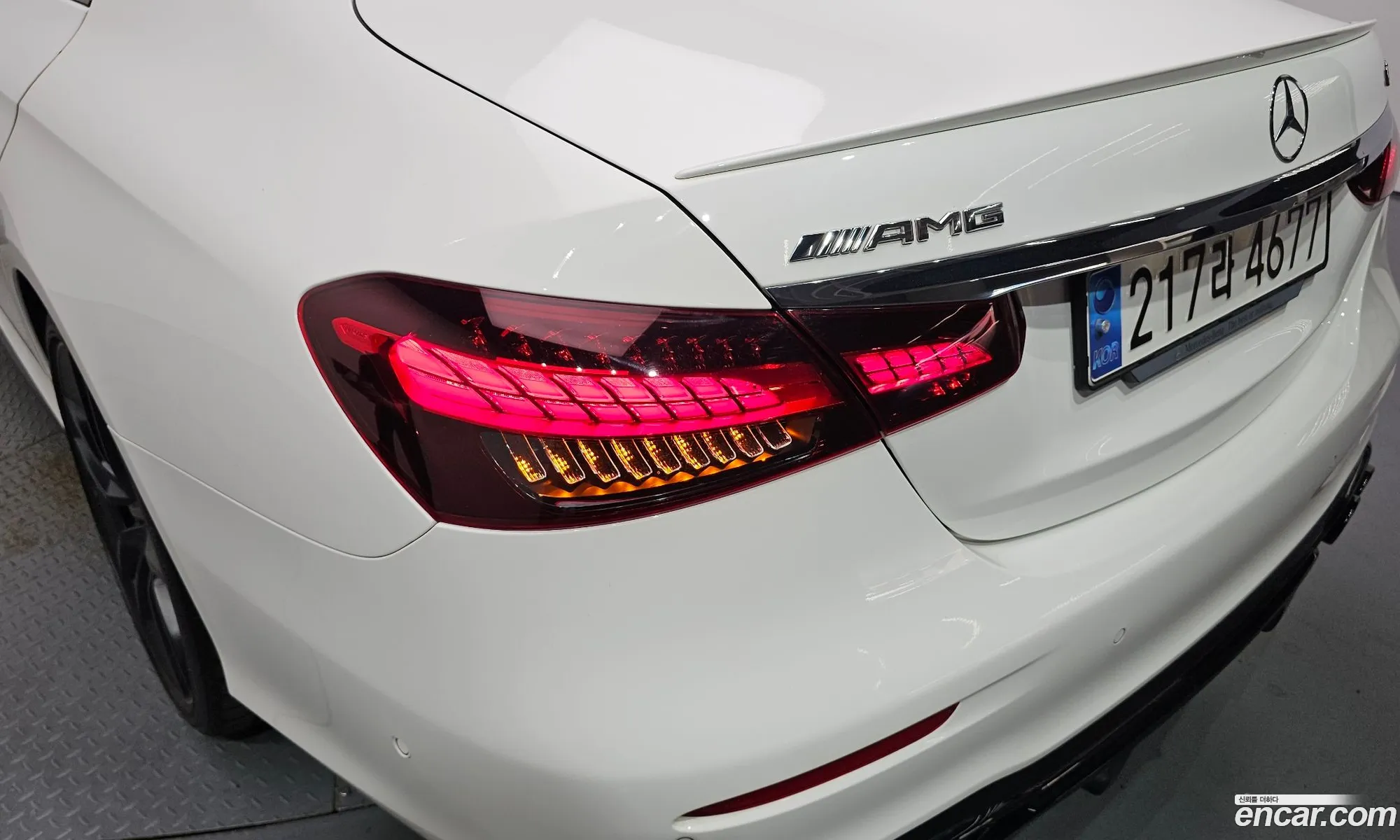 Mercedes-Benz E-Class W213 2023 — 28