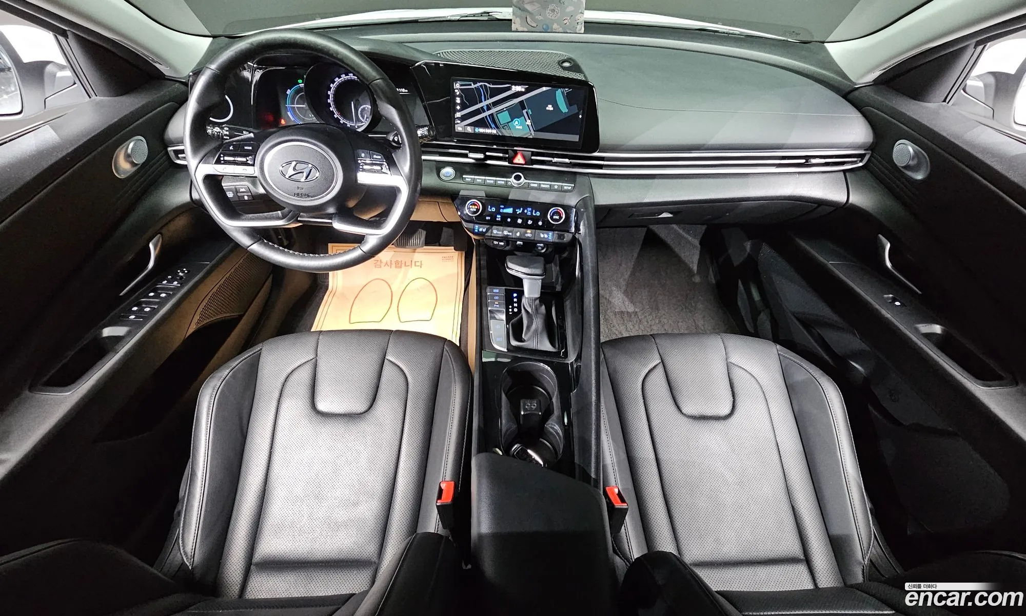 Hyundai Elantra Hybrid 2022 — 2