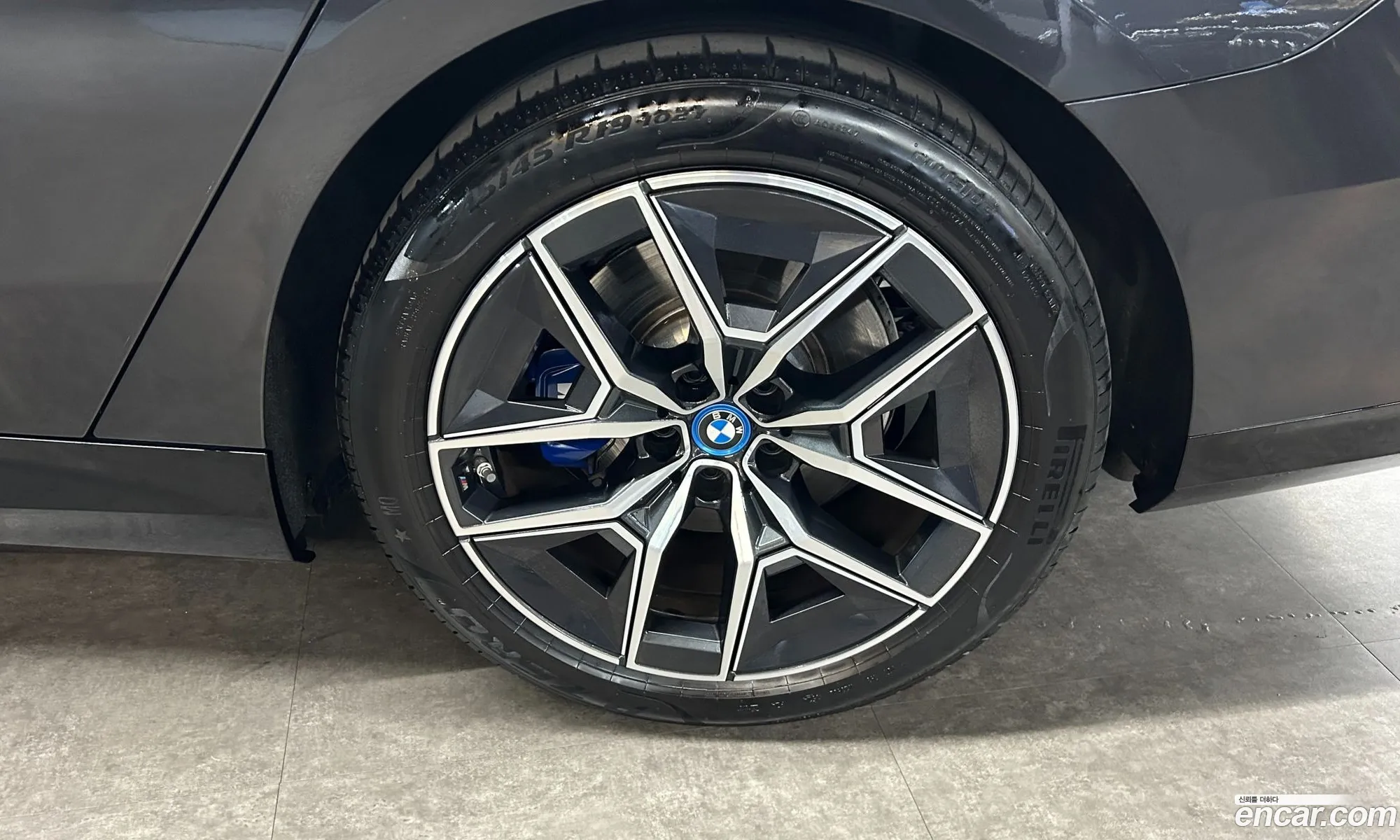 BMW i5 2025 — 4