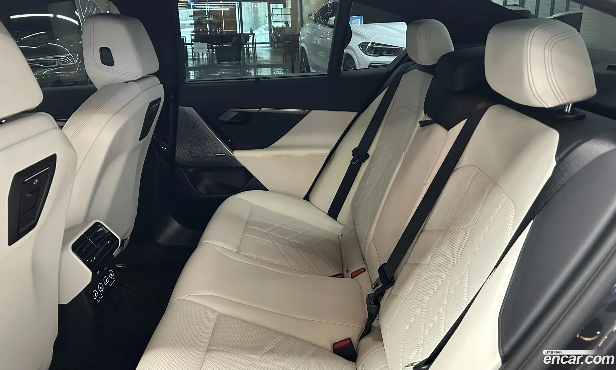 BMW i5 2025 — 10