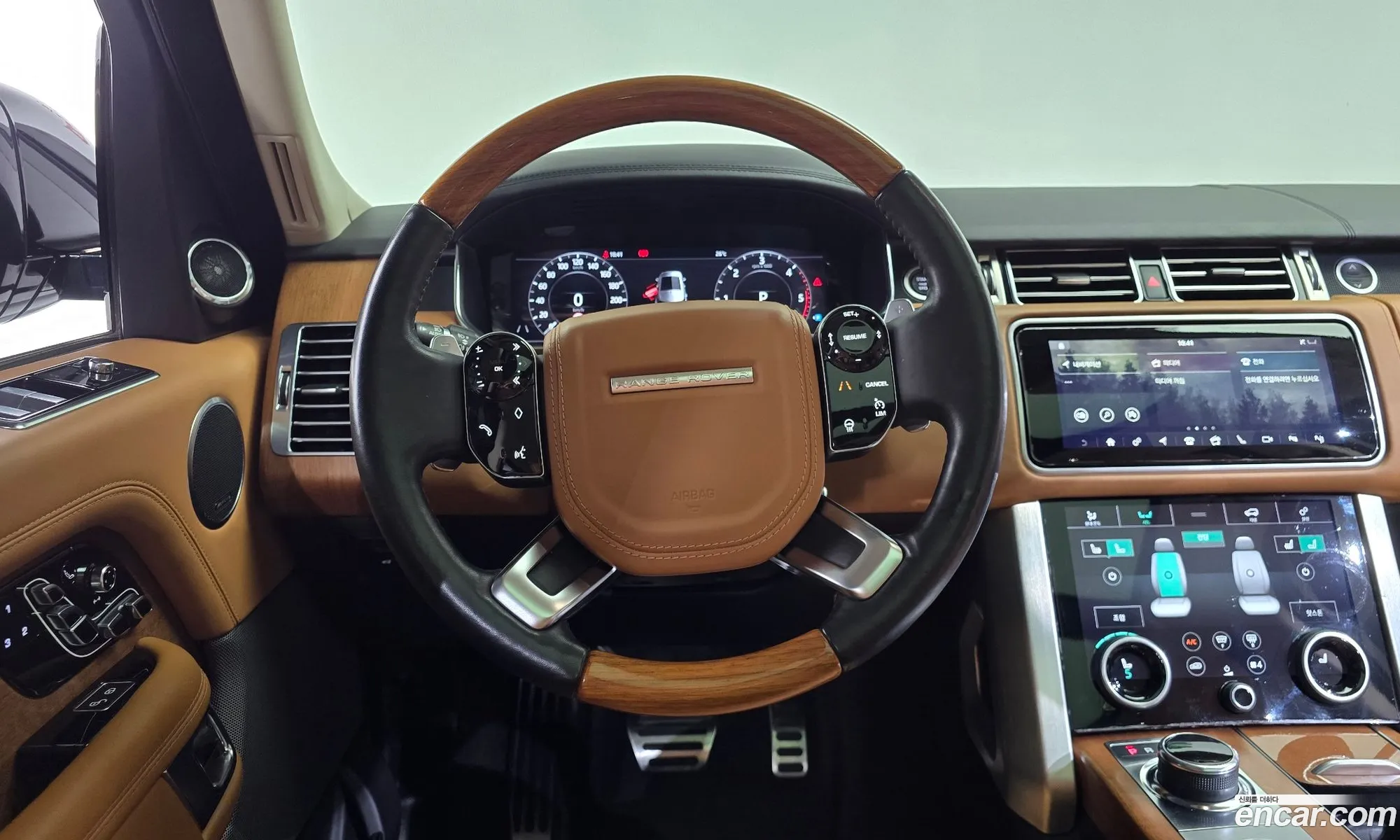 Land Rover Range Rover 2018 — 24
