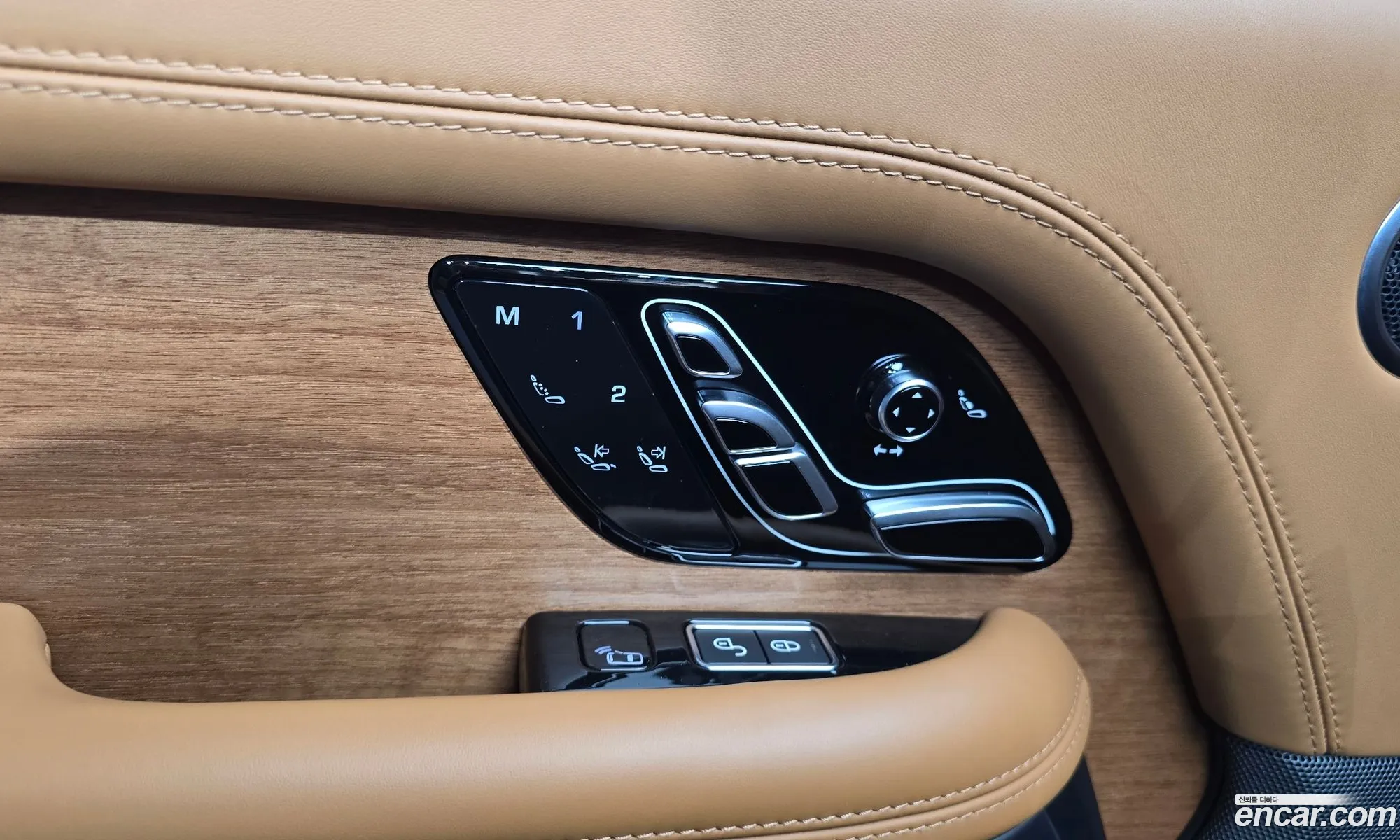 Land Rover Range Rover 2018 — 32
