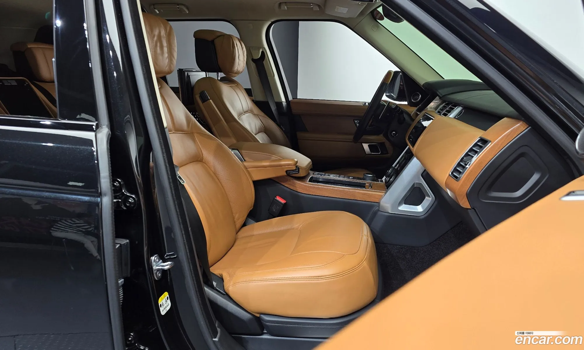 Land Rover Range Rover 2018 — 28