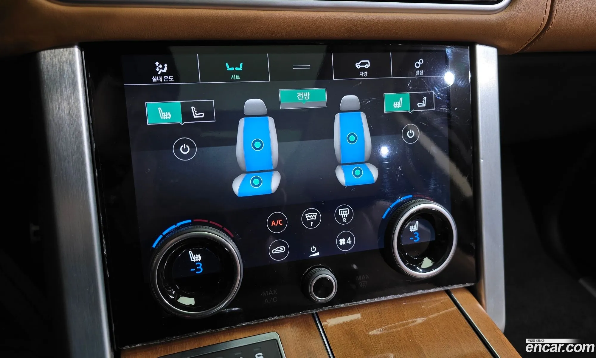 Land Rover Range Rover 2018 — 27