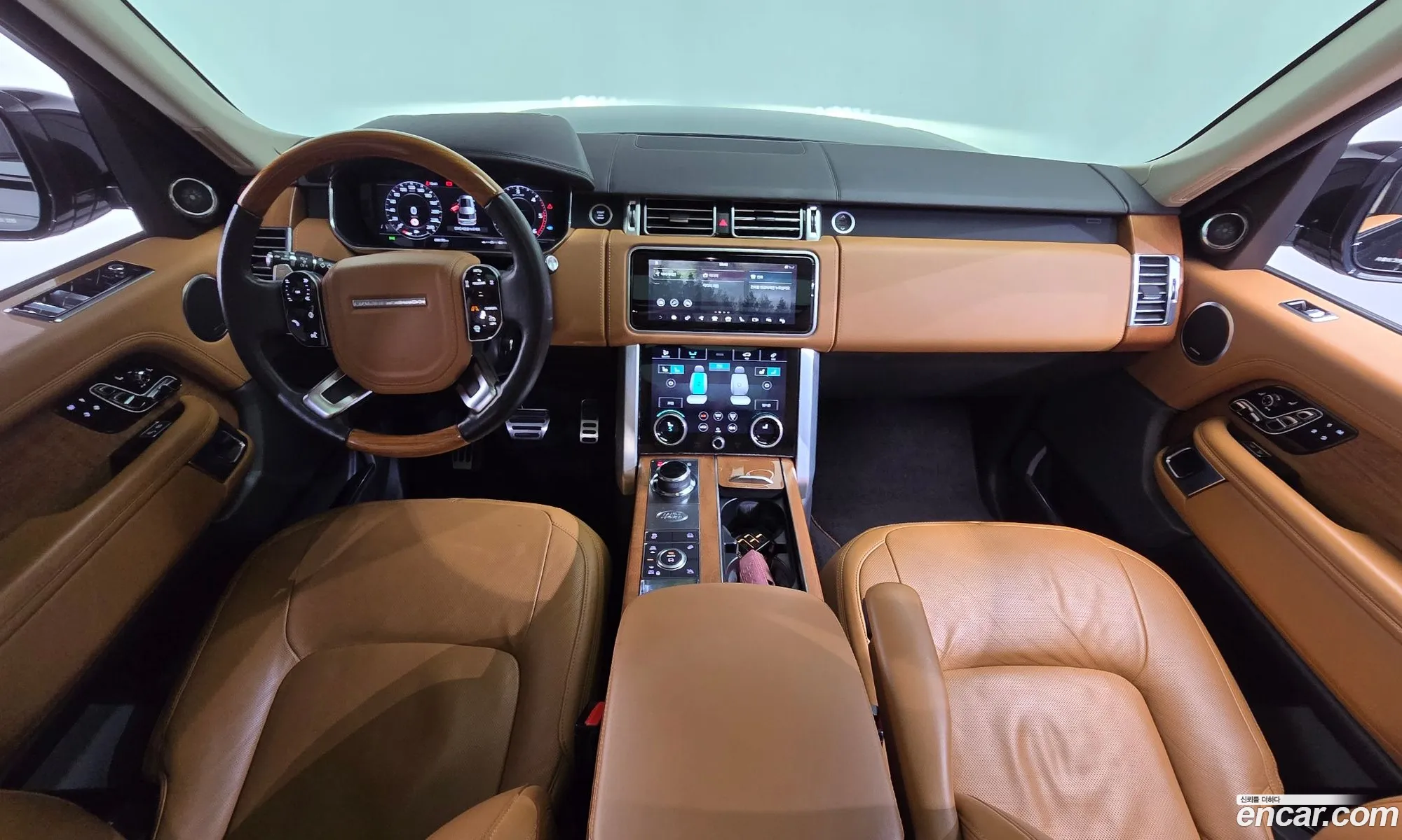Land Rover Range Rover 2018 — 11