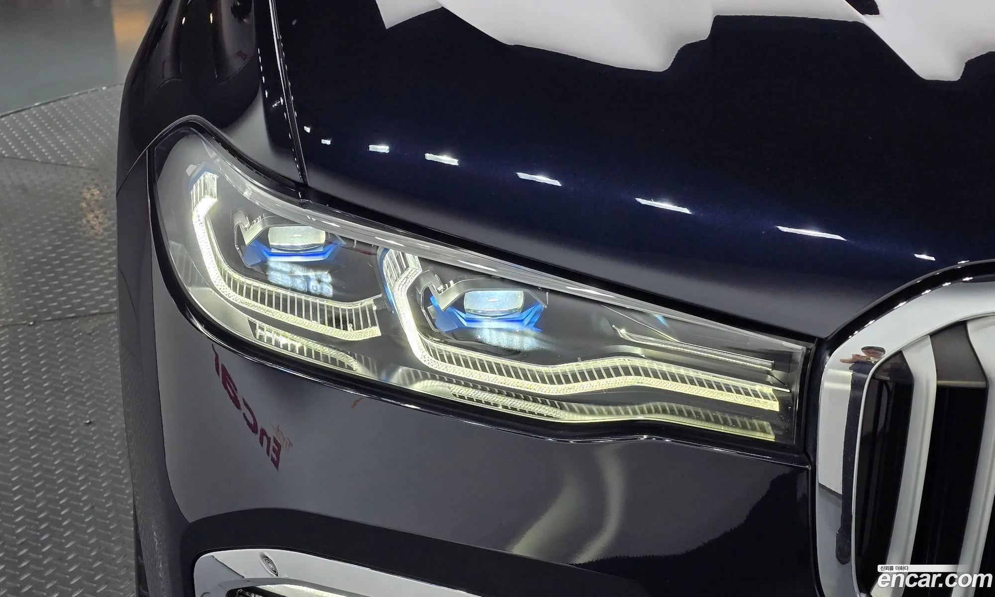BMW X7 2021 — 13