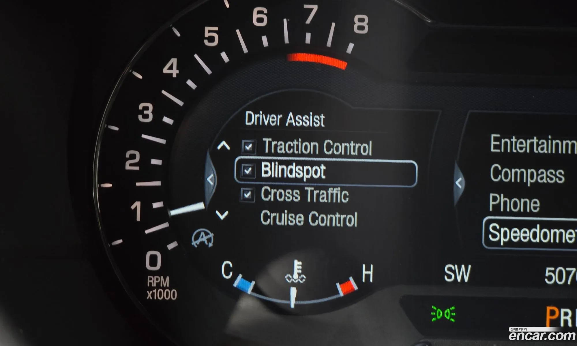 Lincoln MKC 2018 5LMCJ3D90JUL09586 — 4