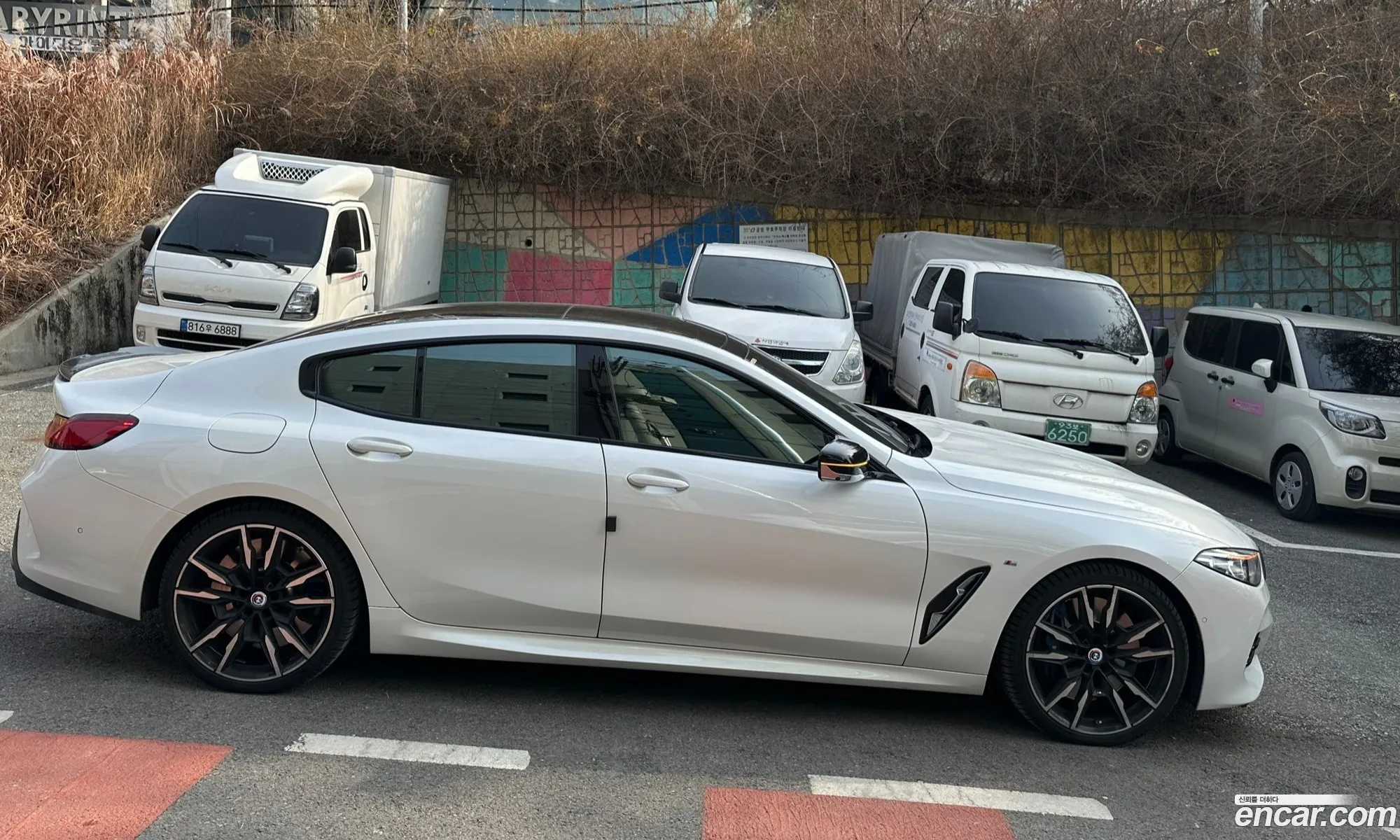 BMW 8 Series 2023 — 7