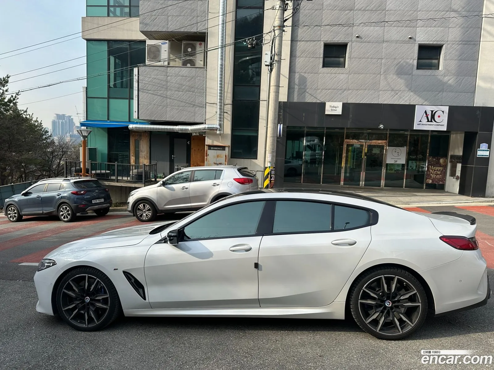 BMW 8 Series 2023 — 11