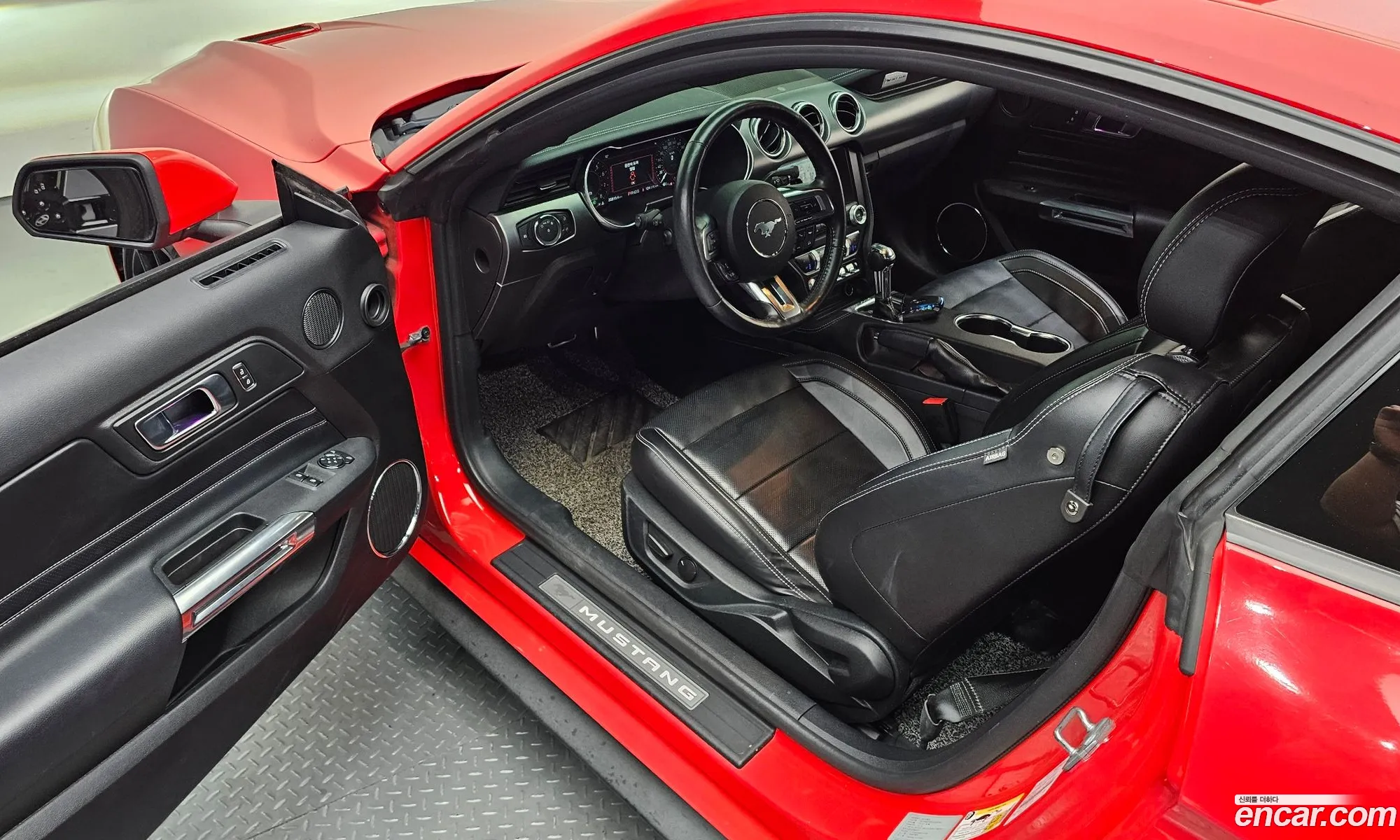 Ford Mustang 2022 — 15