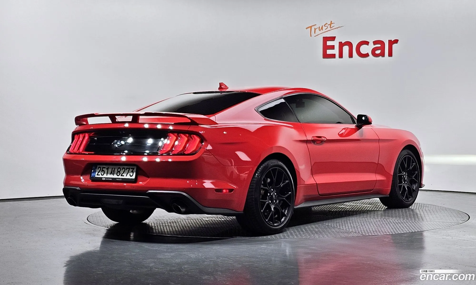 Ford Mustang 2022 — 14