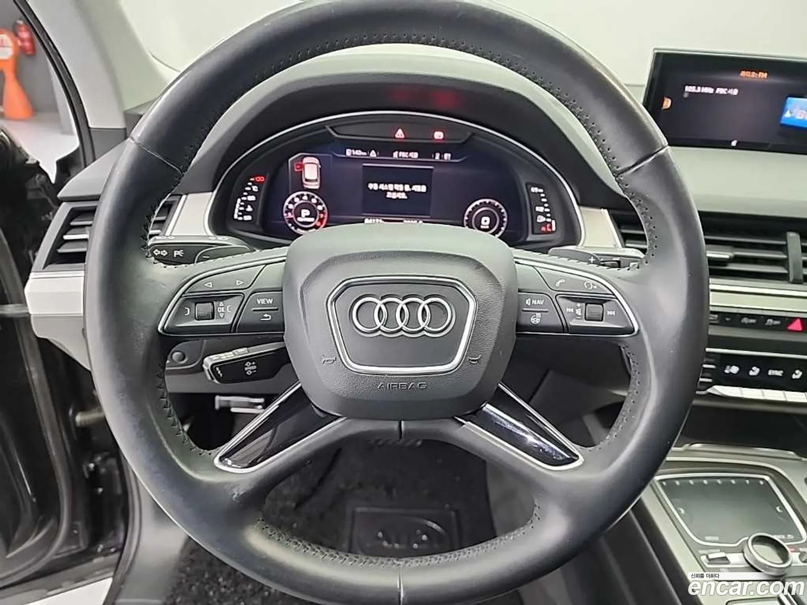 Audi Q7 2019 — 3