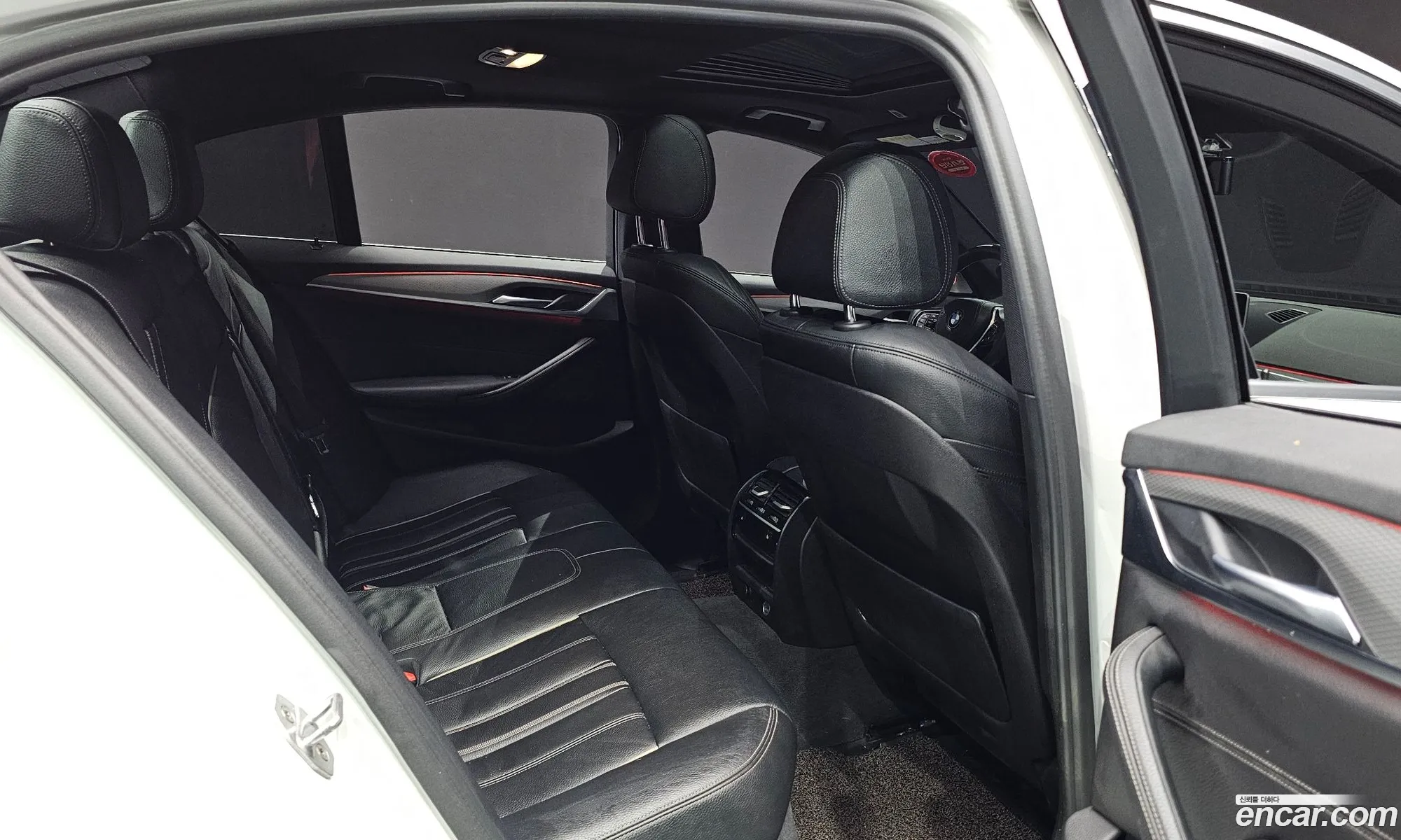 BMW 5 Series 2017 WBAJC5103JWB85358 — 10