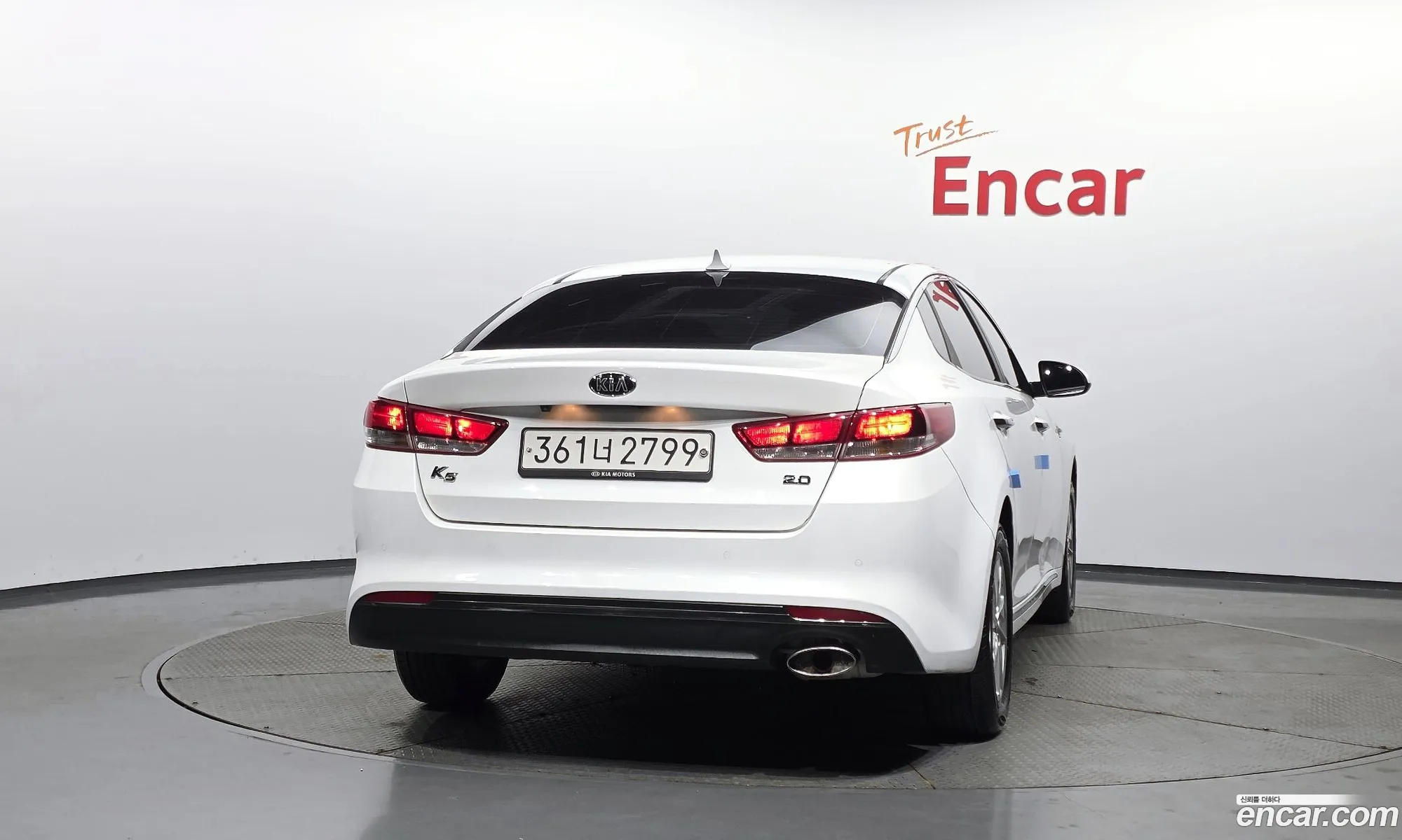 Kia K5 2015 — 2