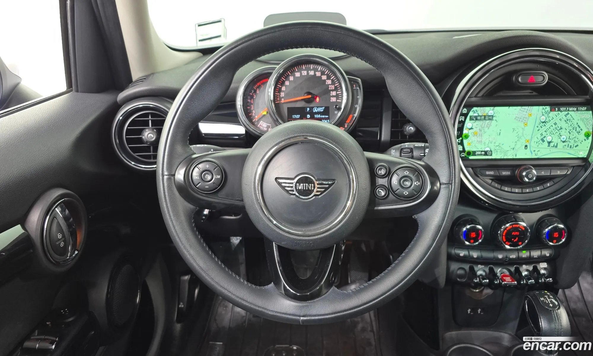 Mini Cooper 2018 WMWXU1107K2H34603 — 10