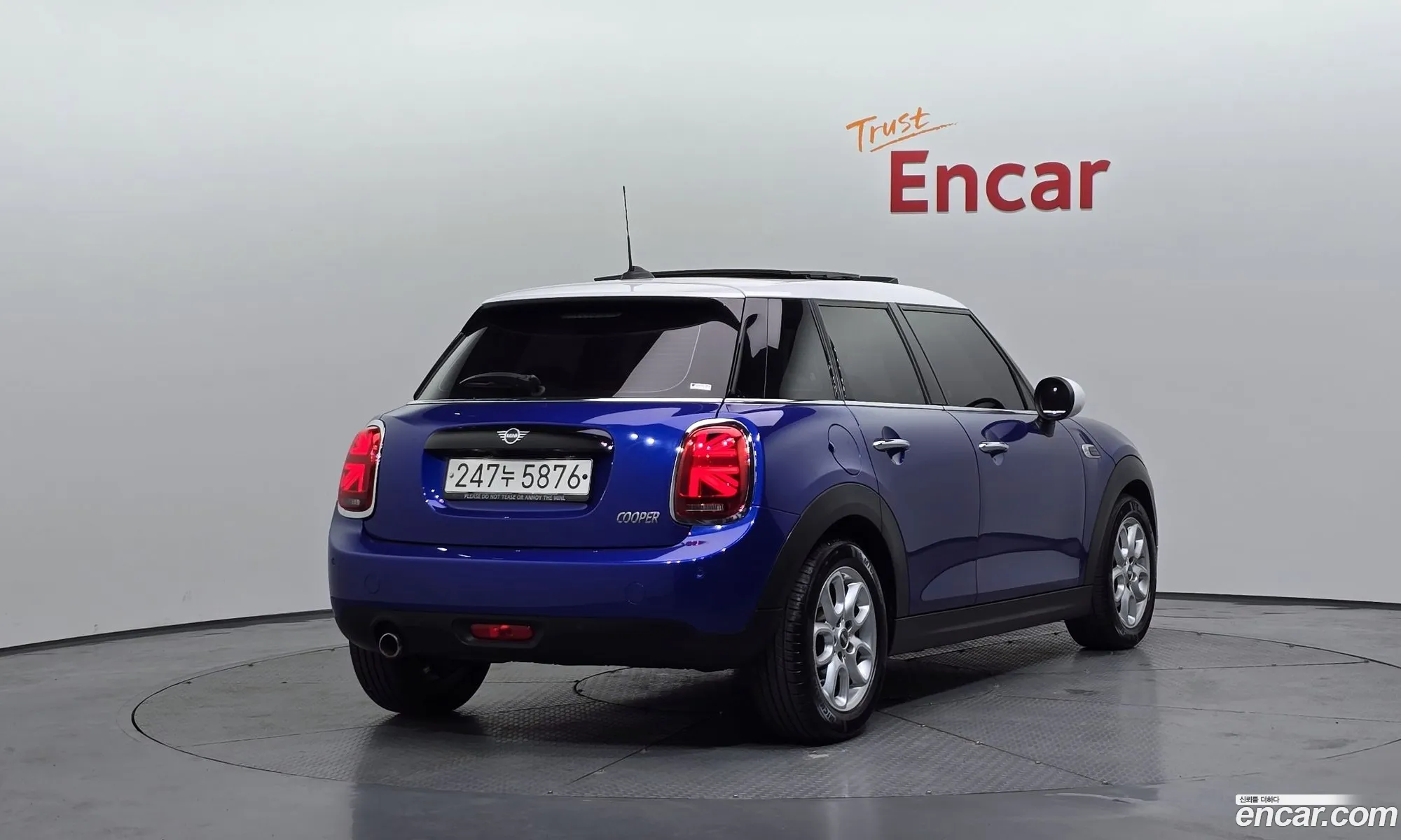 Mini Cooper 2018 WMWXU1107K2H34603 — 3