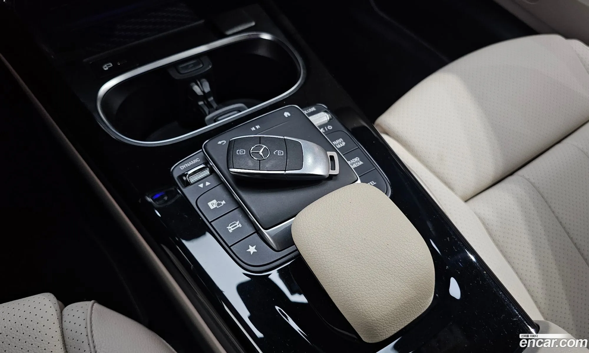 Mercedes-Benz A-Class W177 2021 — 19